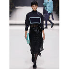FENDIフェンディ / 2022 RESORT COLLECTION / クロップド丈 ナイロン ウィンドブレーカー / FAN108 AK80 / size M (BLACK) レディース