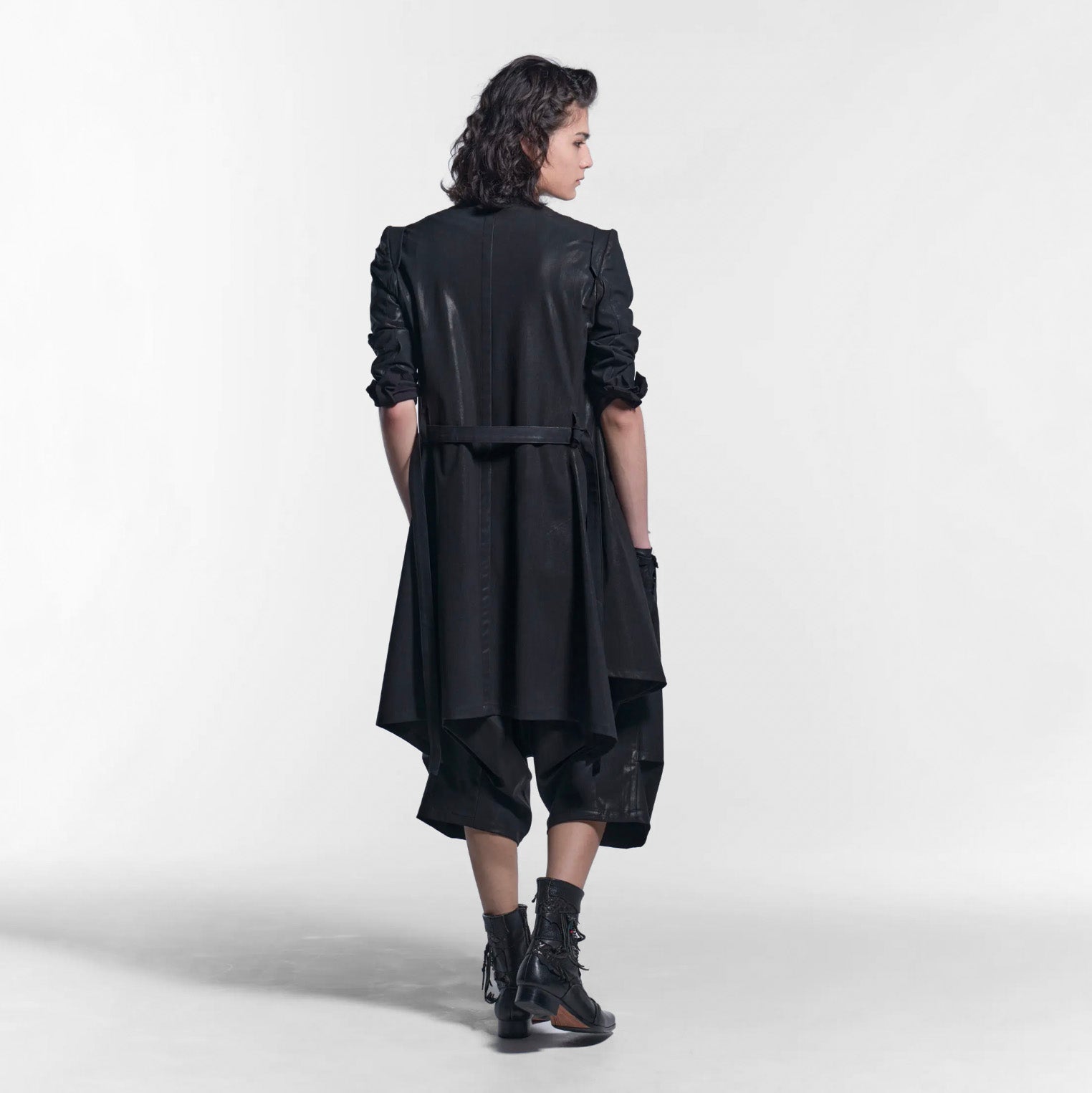 新品 kiryuyrik キリュウキリュウ / 23AW BLACK HONEY CHILI COOKIE コラボ Collarless Flare Jacket ノーカラーフレア ジャケット コート / BHCC-HJ15-007 / size M (BLACK)  123006-alm