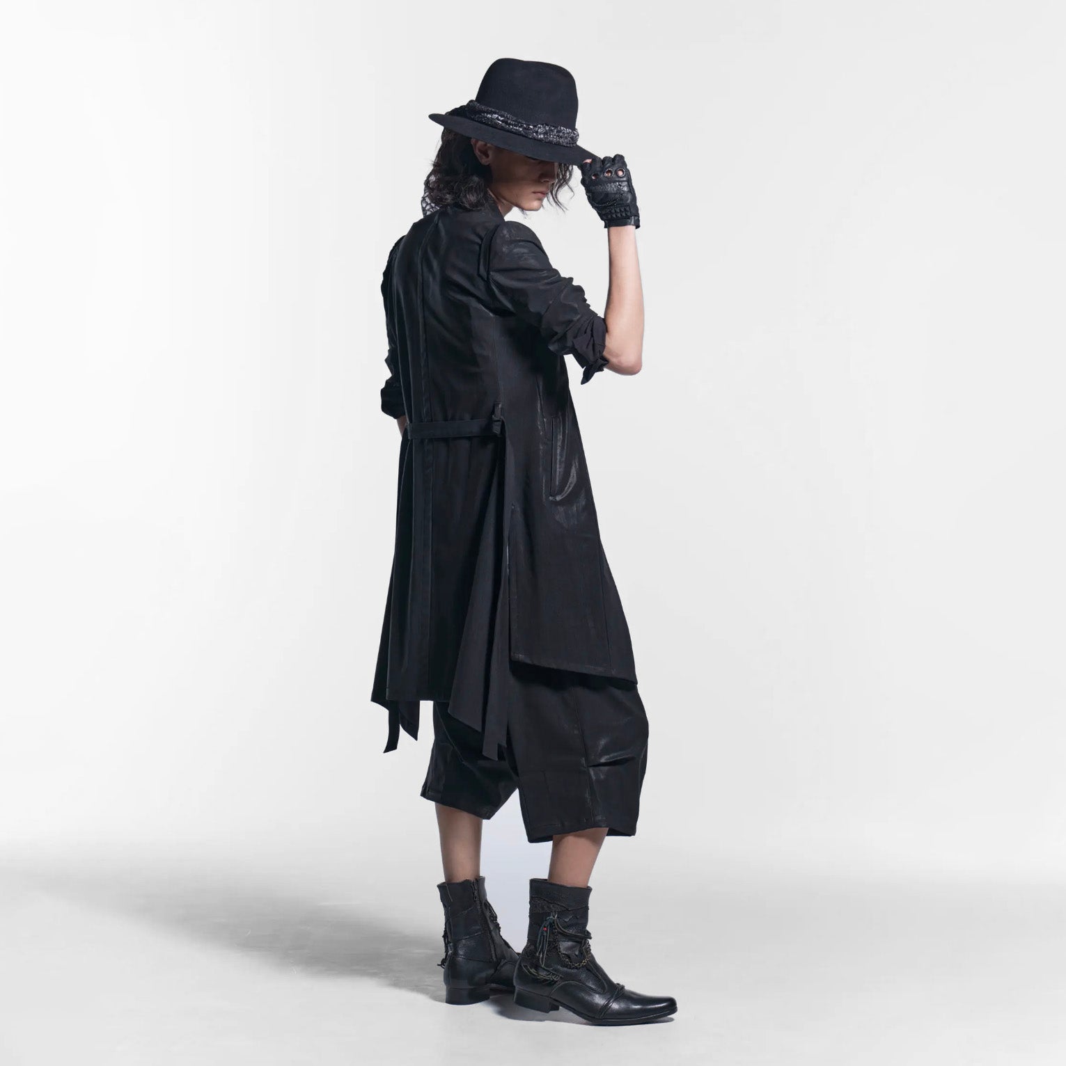 新品 kiryuyrik キリュウキリュウ / 23AW BLACK HONEY CHILI COOKIE コラボ Collarless Flare Jacket ノーカラーフレア ジャケット コート / BHCC-HJ15-007 / size M (BLACK)  123006-alm