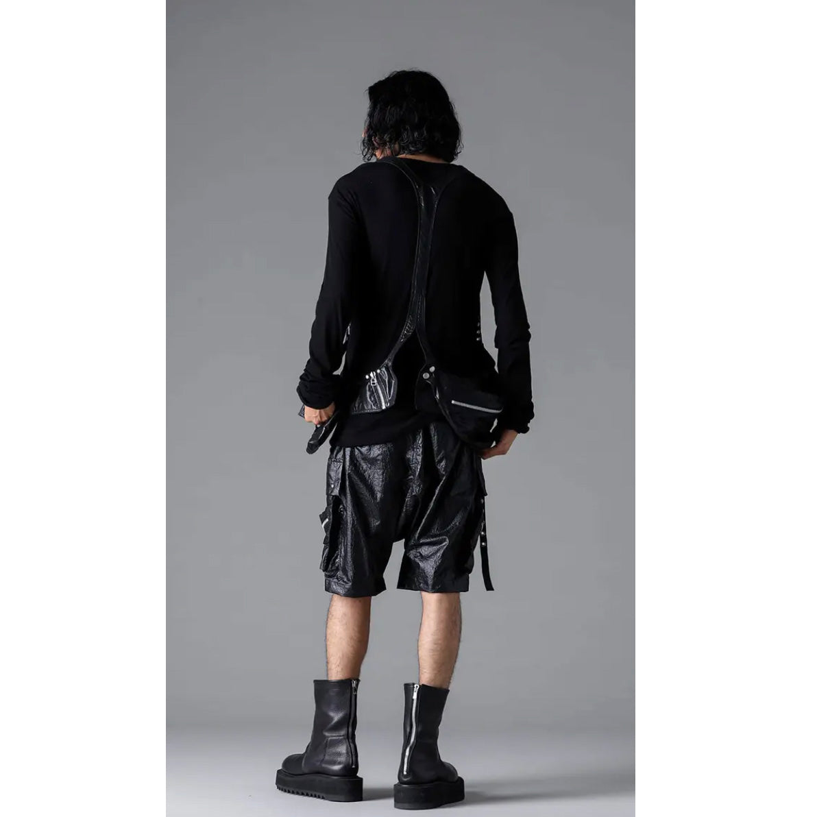 A.F ARTEFACT エーエフアーティファクト / 美品 25SS AIRY CRINKLE NYLON ZIP CARGO SHORTS エアリー クリンクル ナイロン ジップ カーゴ ショーツ パンツ / ag-13053-1 / size 2 (BLACK) 352047-uen