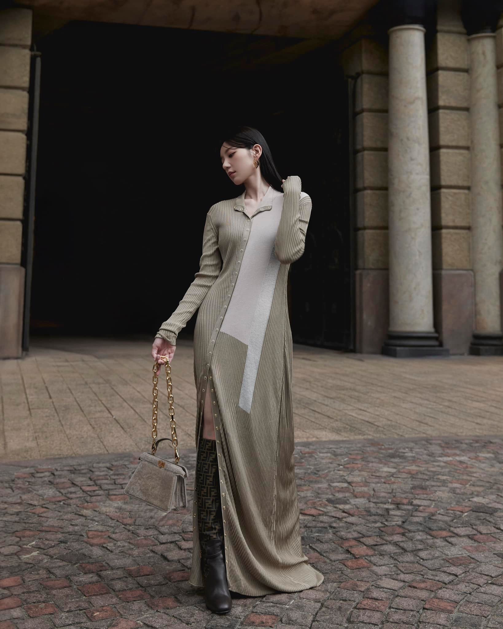 FENDI フェンディ / 美品 2018 カラーブロックモチーフ シルクニット マキシ丈 ワンピース / size 38 (BEIGE)