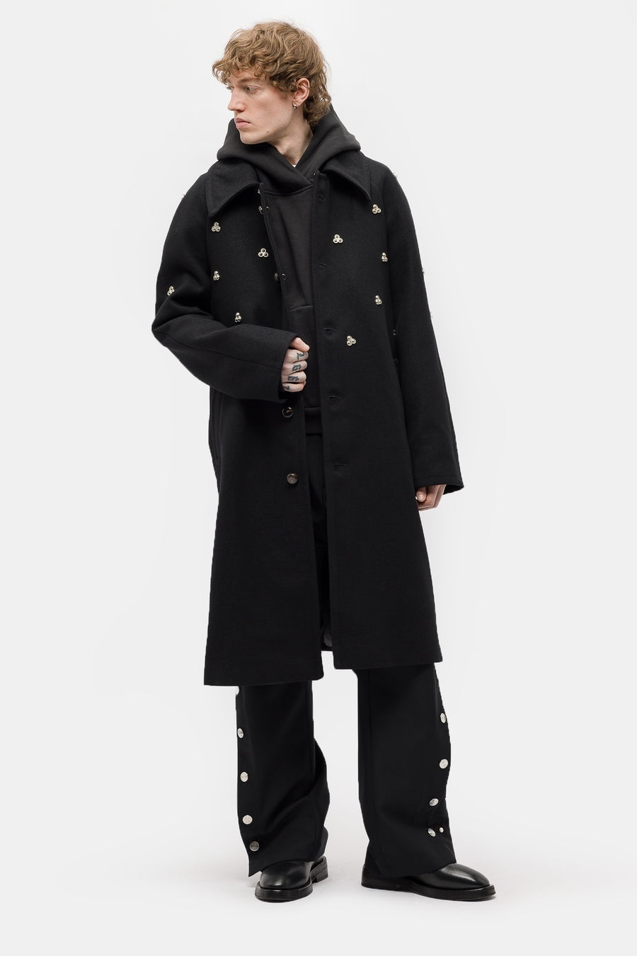 極美品 ナマチェコ NAMACHEKO / 23AW VERDUN COAT スタッズ コート / size S (BLACK)
