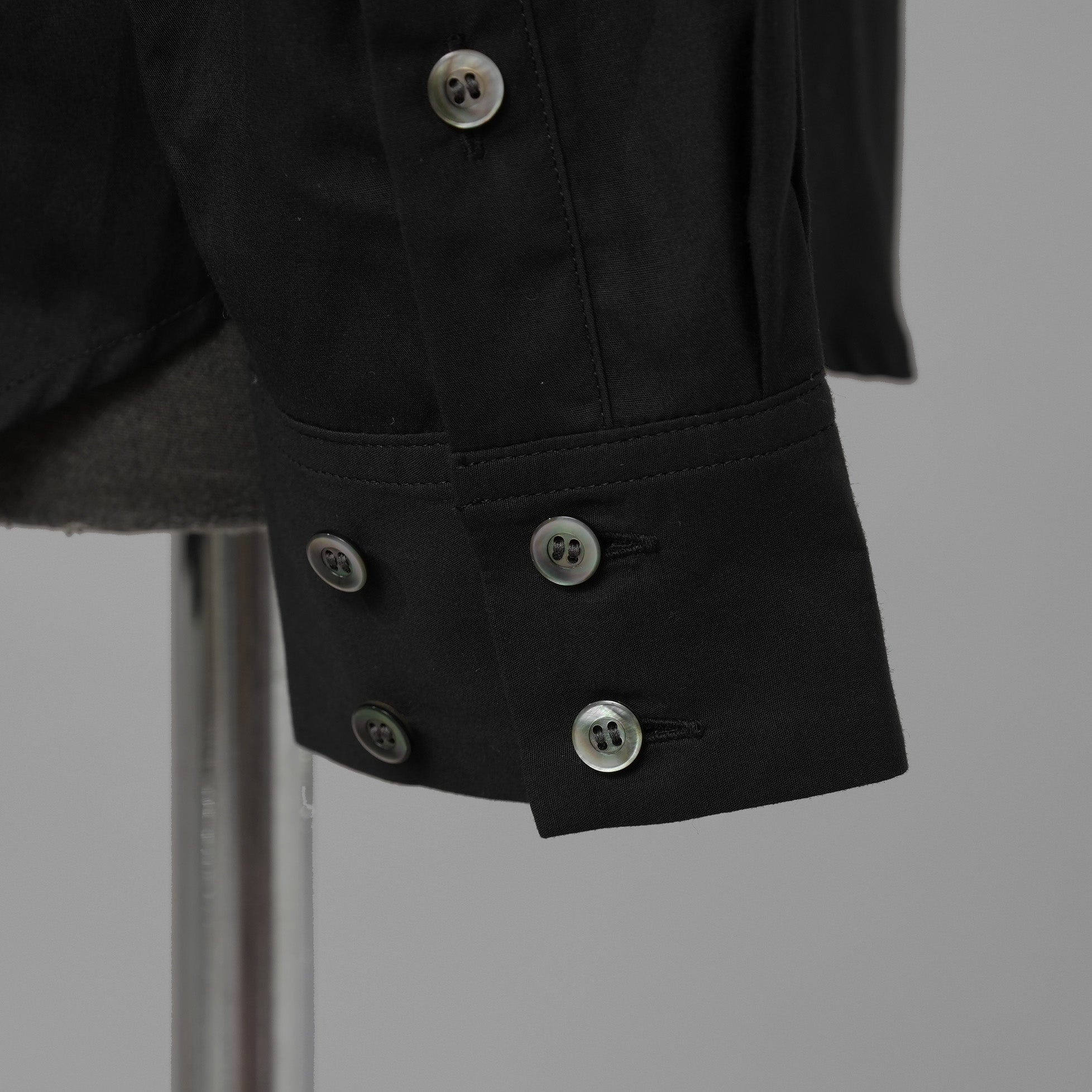 meagratia メアグラーティア / 美品  25SS Asymmetry SH アシンメトリー シャツ 長袖シャツ / 25271-0506 / size 1 (BLACK) 352011-in-ue