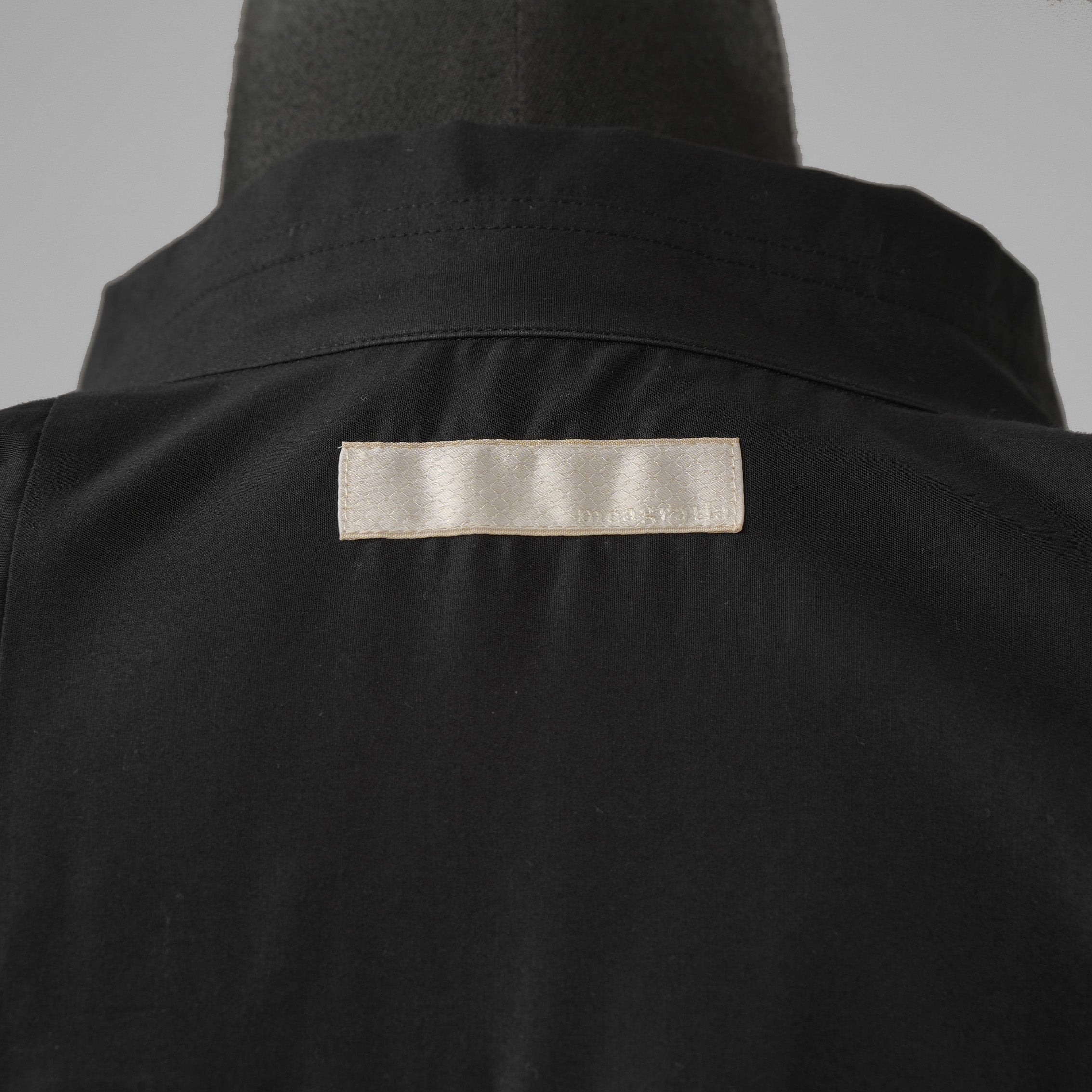 meagratia メアグラーティア / 美品  25SS Asymmetry SH アシンメトリー シャツ 長袖シャツ / 25271-0506 / size 1 (BLACK) 352011-in-ue
