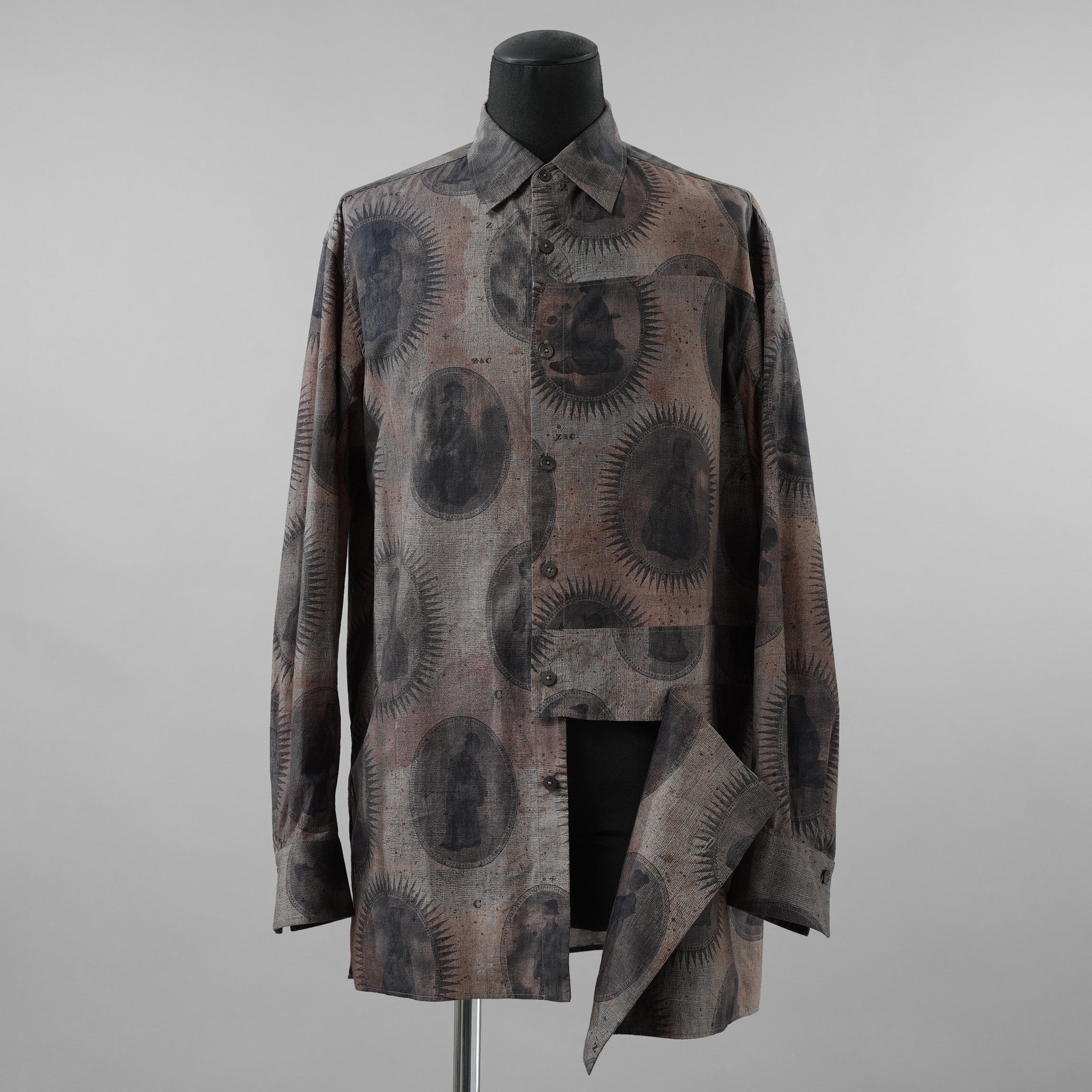 ZIGGY CHEN ジギーチェン / 美品 22SS Elongated Shirts with Schholar Print スカラープリント ロング 長袖シャツ / 0M2210732 / size 44 (GRAY) 352013-in-ue
