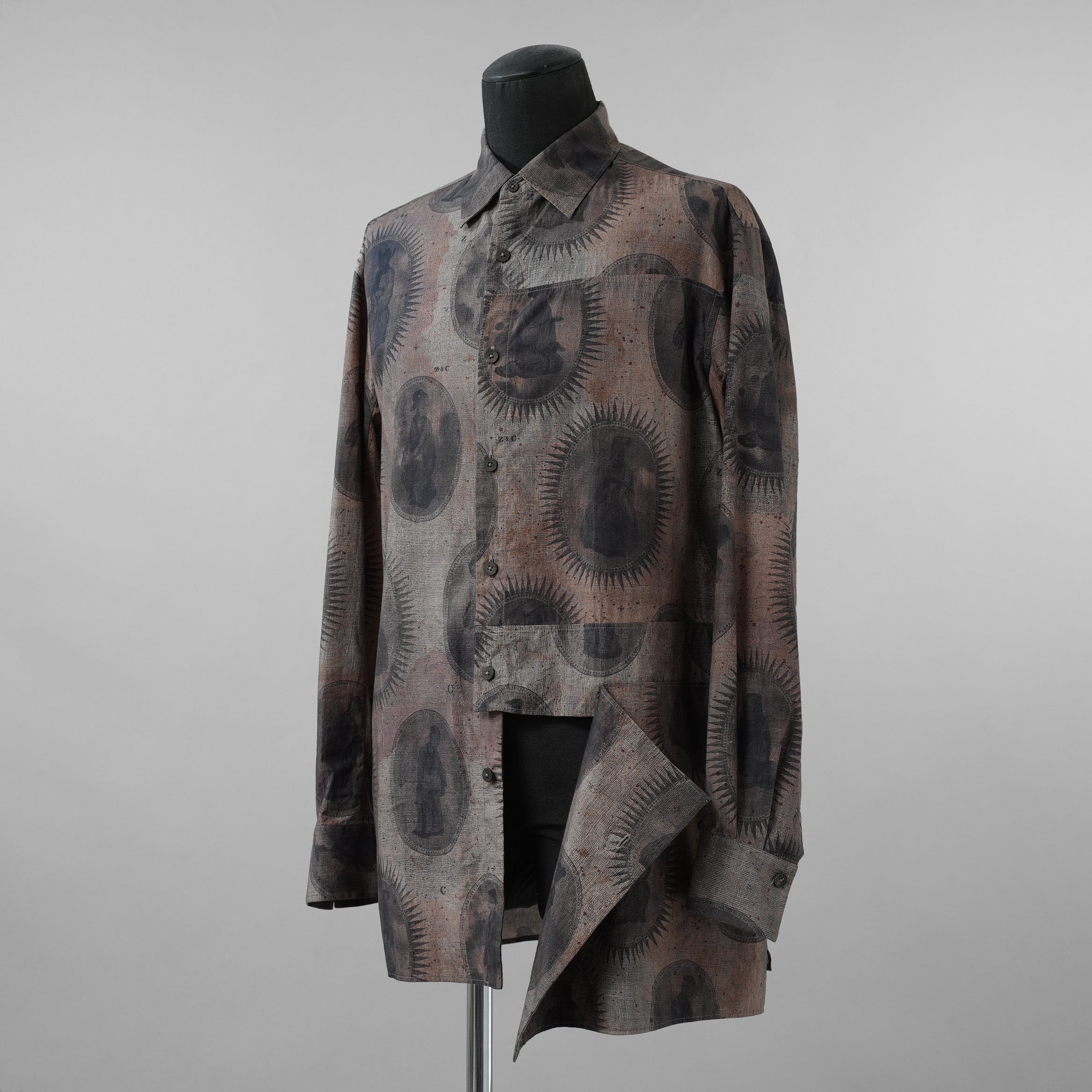 ZIGGY CHEN ジギーチェン / 美品 22SS Elongated Shirts with Schholar Print スカラープリント ロング 長袖シャツ / 0M2210732 / size 44 (GRAY) 352013-in-ue