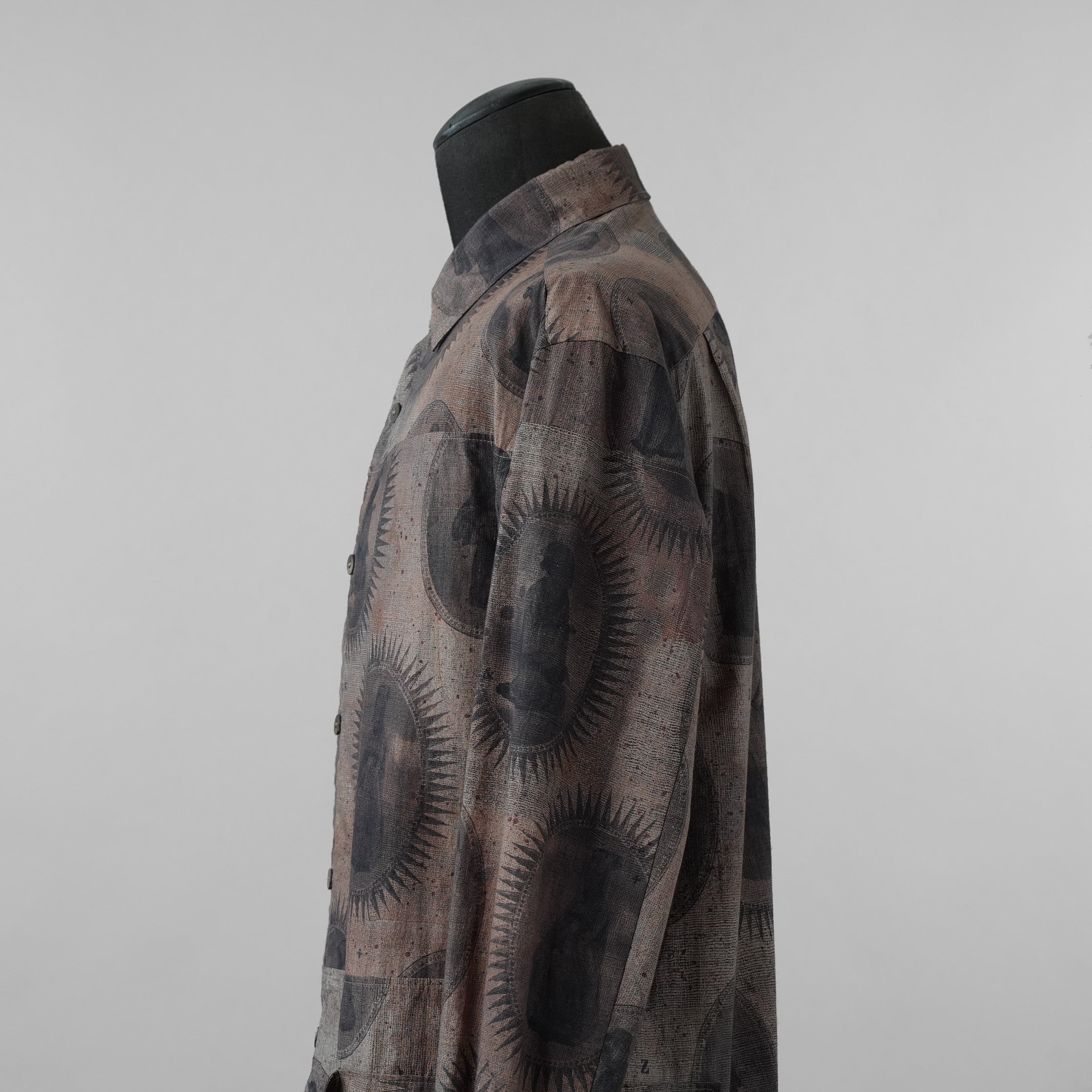 ZIGGY CHEN ジギーチェン / 美品 22SS Elongated Shirts with Schholar Print スカラープリント ロング 長袖シャツ / 0M2210732 / size 44 (GRAY) 352013-in-ue