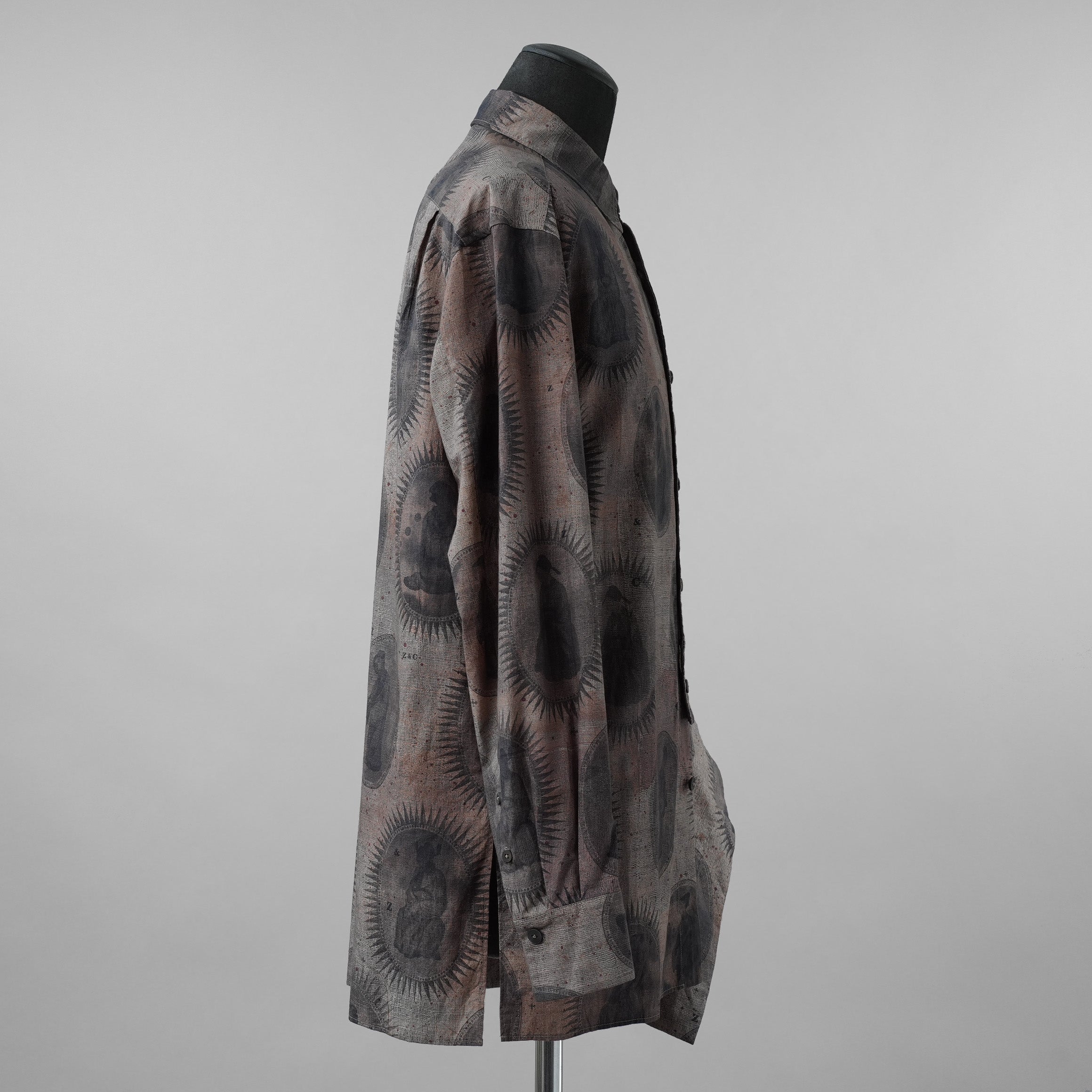 ZIGGY CHEN ジギーチェン / 美品 22SS Elongated Shirts with Schholar Print スカラープリント ロング 長袖シャツ / 0M2210732 / size 44 (GRAY) 352013-in-ue