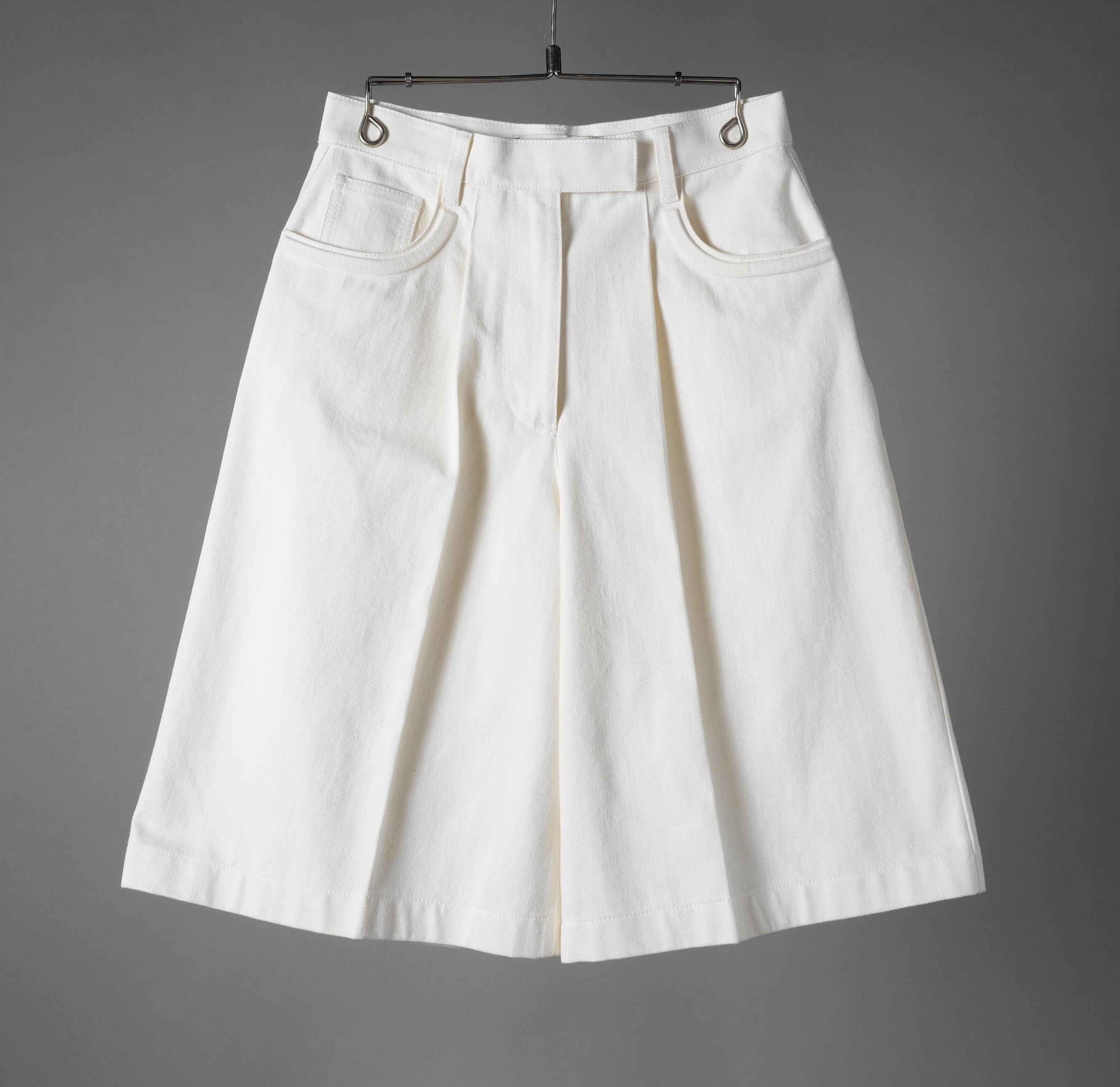 FENDI フェンディ / 21SS デニム バミューダパンツ / FLP623 AF72 / size 38 (WHITE) レディース