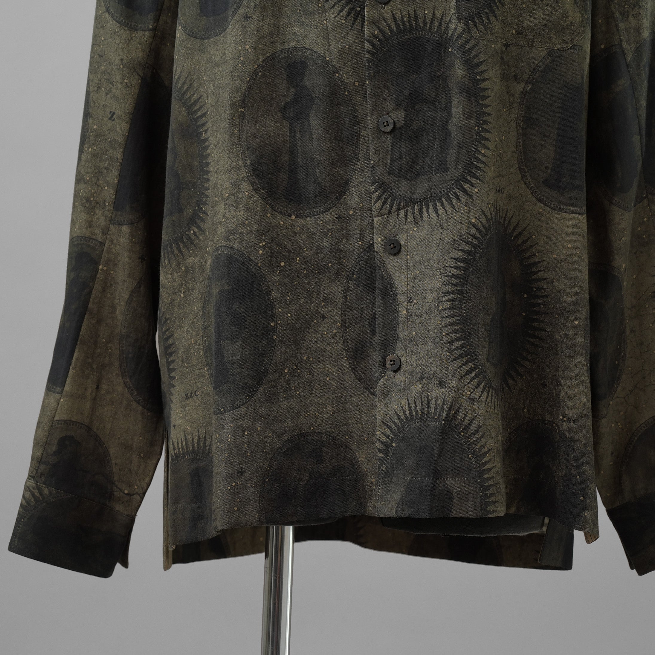 ZIGGY CHEN ジギーチェン / 美品 22SS Scholar Print Field Shirt スカラープリント フィールドシャツ 長袖シャツ / 0M210706 / size 46 (GREEN) 352012-in-ue