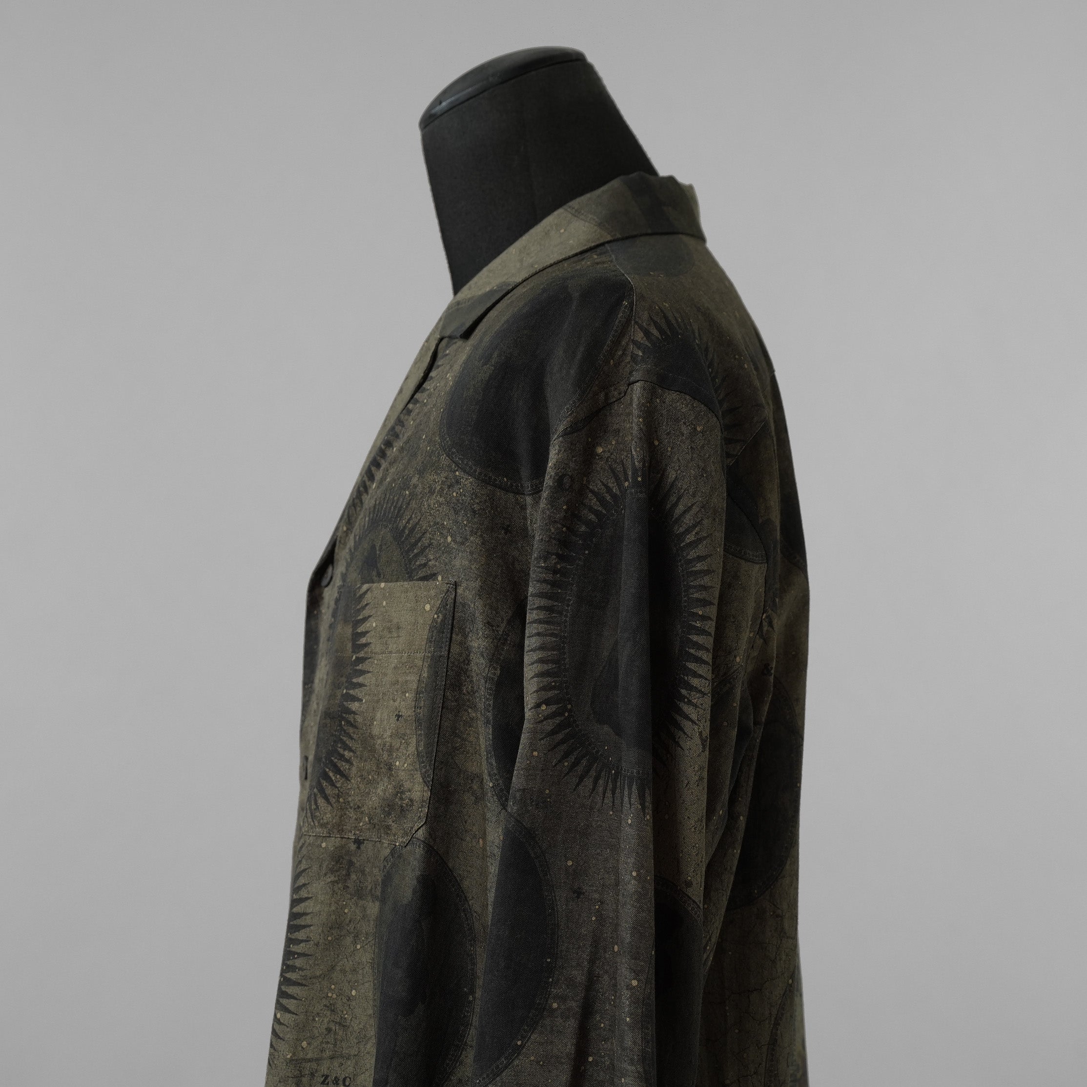 ZIGGY CHEN ジギーチェン / 美品 22SS Scholar Print Field Shirt スカラープリント フィールドシャツ 長袖シャツ / 0M210706 / size 46 (GREEN) 352012-in-ue