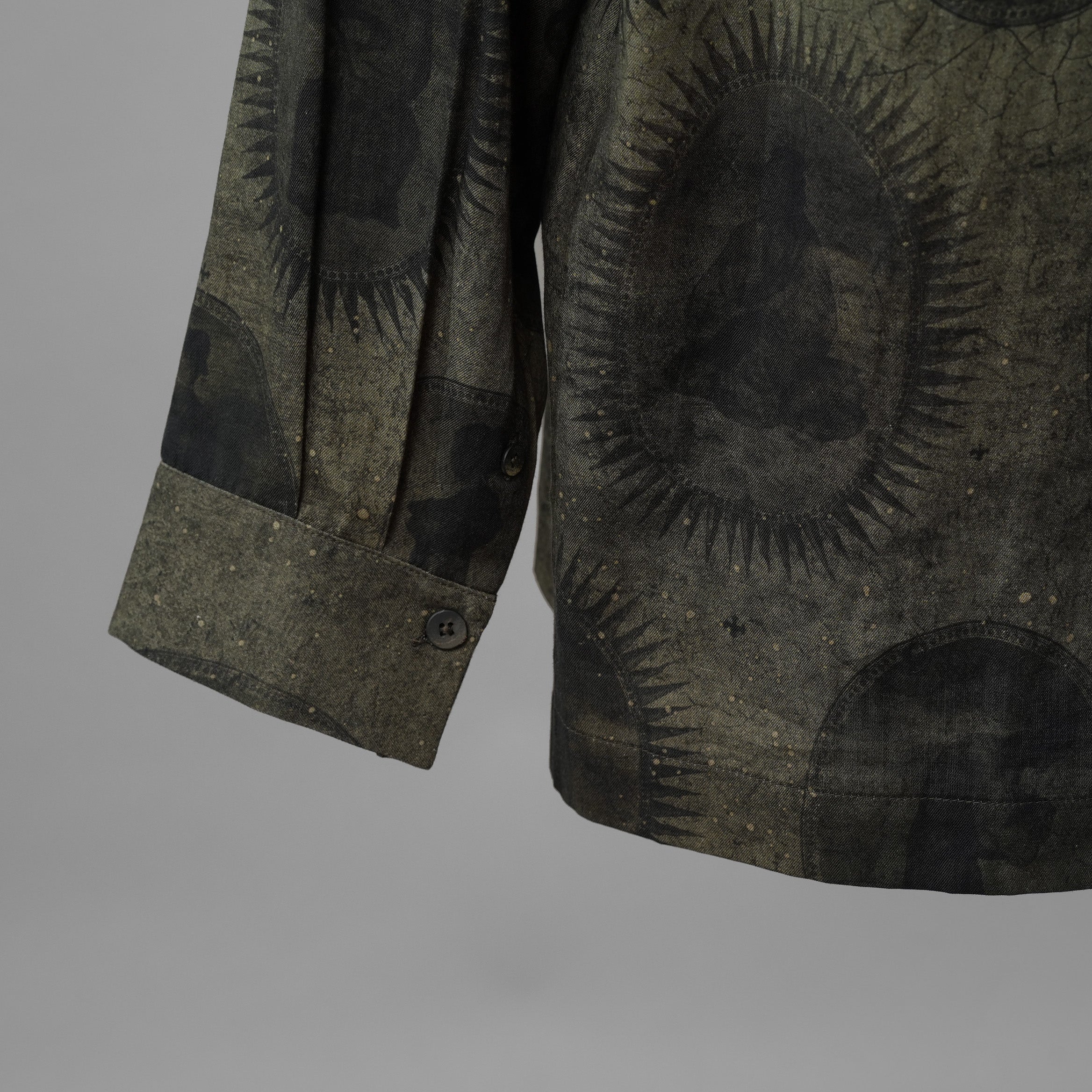 ZIGGY CHEN ジギーチェン / 美品 22SS Scholar Print Field Shirt スカラープリント フィールドシャツ 長袖シャツ / 0M210706 / size 46 (GREEN) 352012-in-ue
