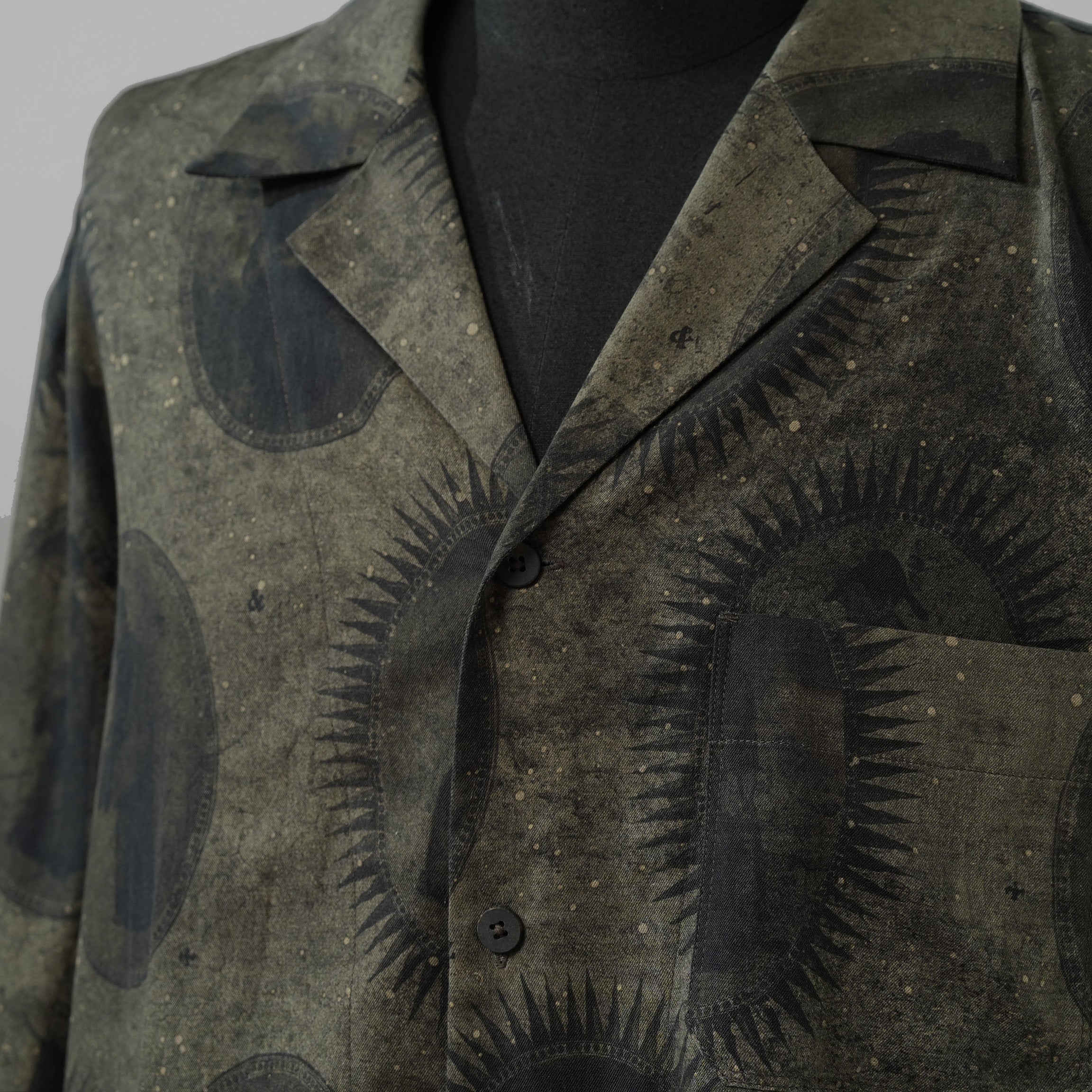 ZIGGY CHEN ジギーチェン / 美品 22SS Scholar Print Field Shirt スカラープリント フィールドシャツ 長袖シャツ / 0M210706 / size 46 (GREEN) 352012-in-ue