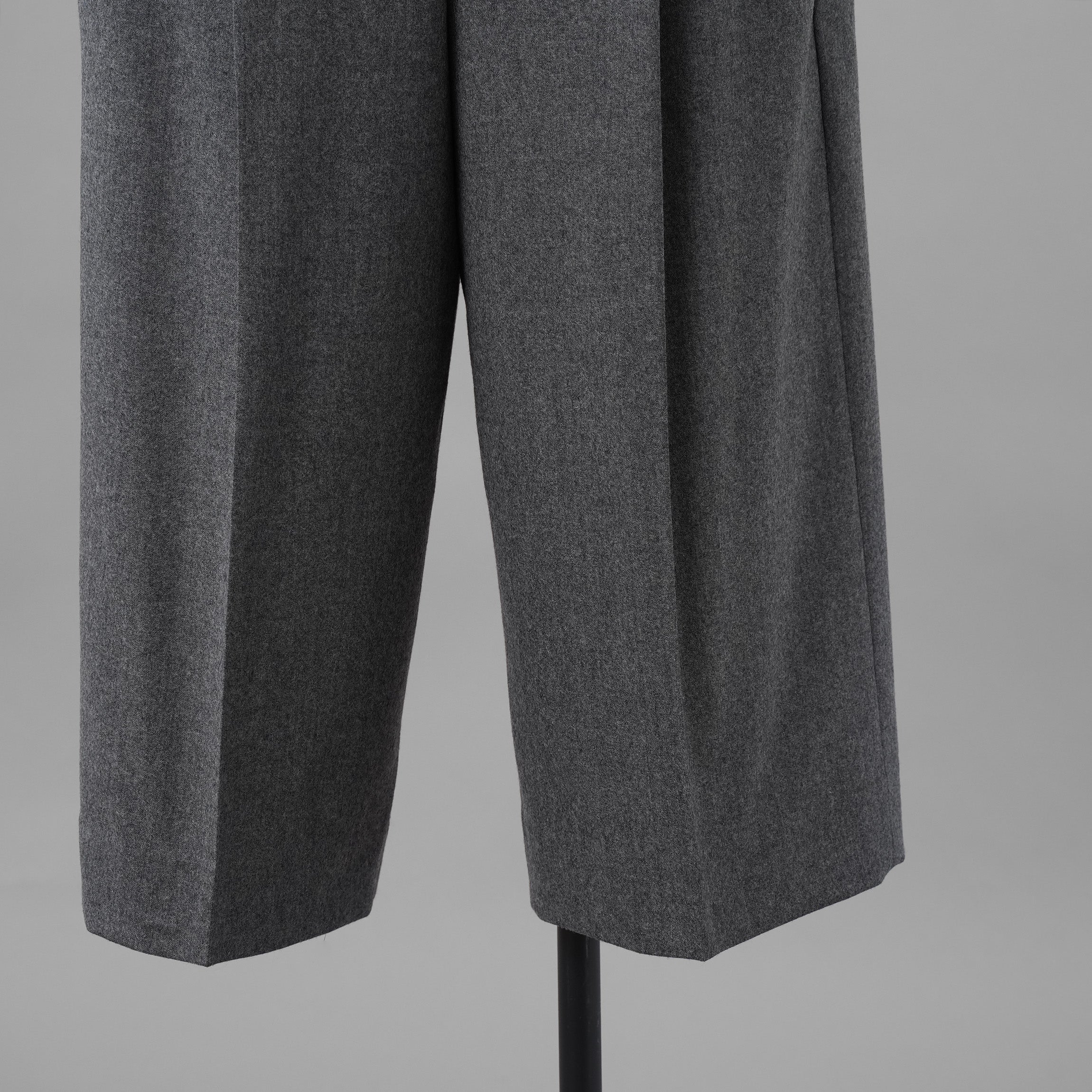 Brunello Cucinelli ブルネロ クチネリ / 美品 20AW ウール ジップアップ アウトタック ワイドレッグ クロップドパンツ / size 40 (GRAY) レディース 35008-izm
