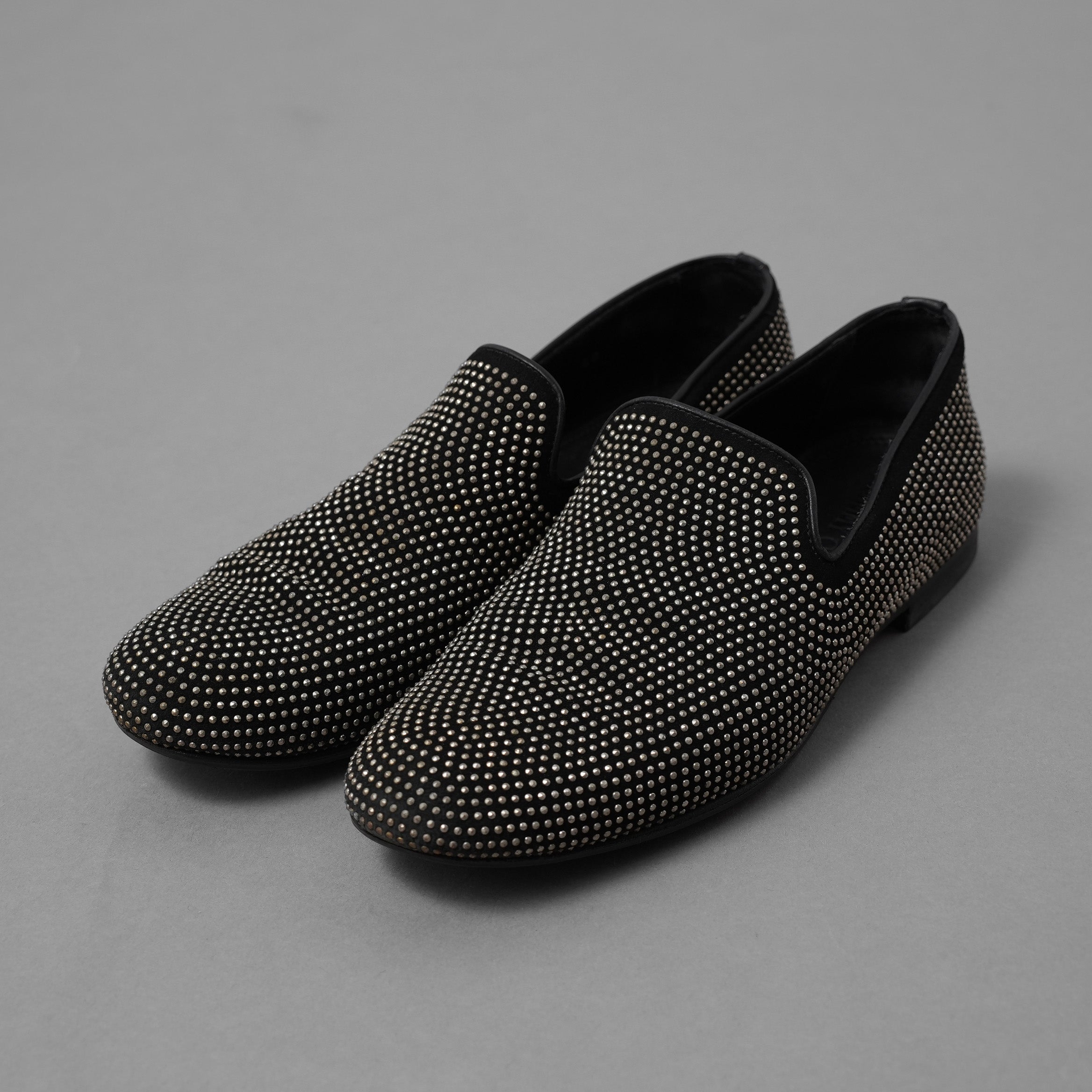 JIMMY CHOO ジミー チュウ / スタッズ付き オペラシューズ スリッポン シューズ / size 40 (25cm) BLACK 352010-ymu