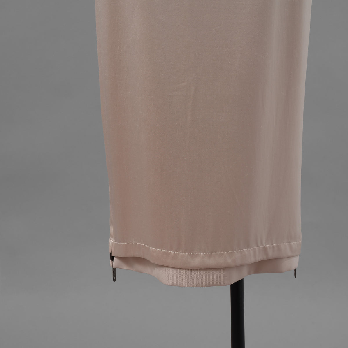 FENDI フェンディ / 23SS フェンディ O'Lock オーロック サテン ペンシル スカート / FQ7451 ANQ4 / size 40 (PINK) レディース 352016-izm