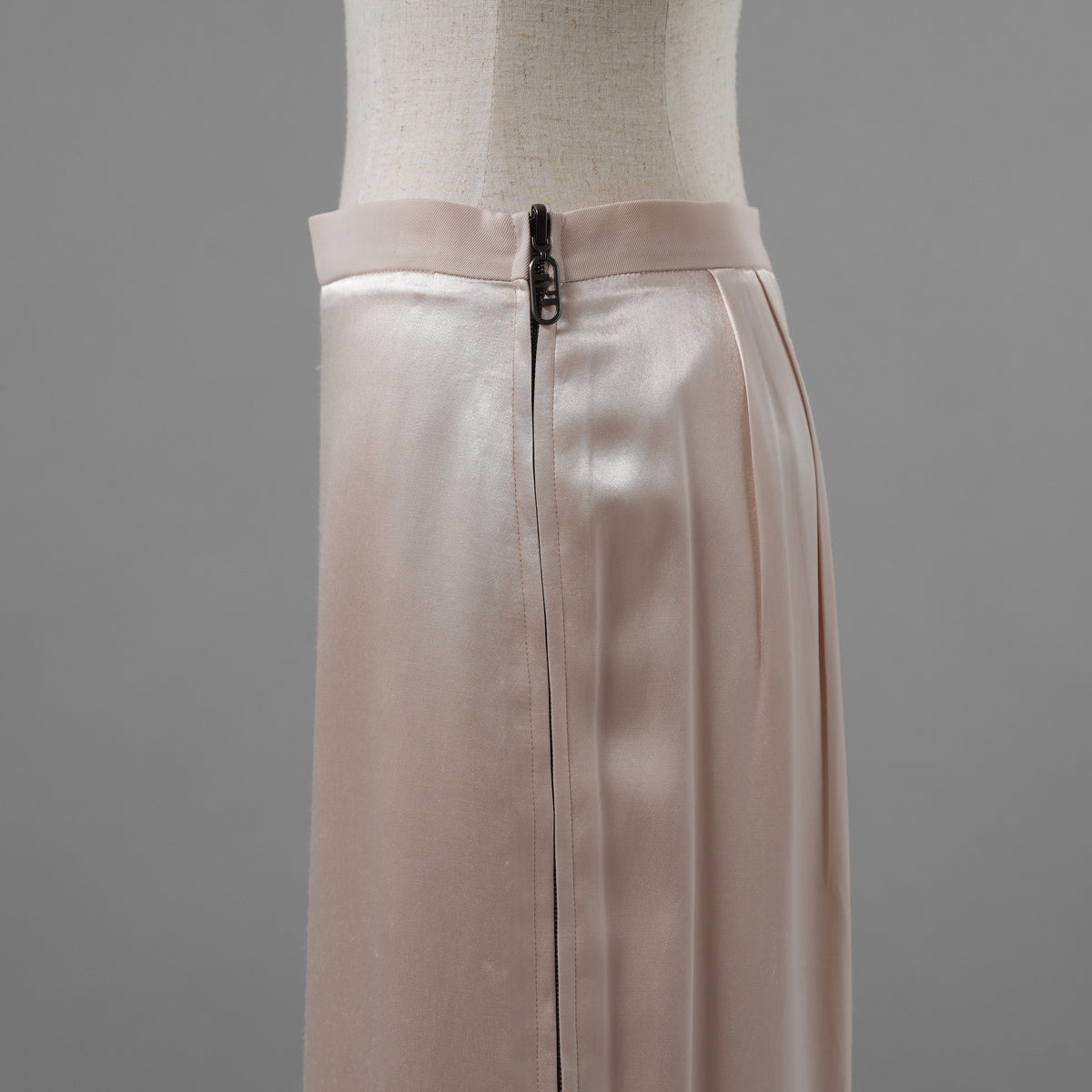 FENDI フェンディ / 23SS フェンディ O'Lock オーロック サテン ペンシル スカート / FQ7451 ANQ4 / size 40 (PINK) レディース 352016-izm