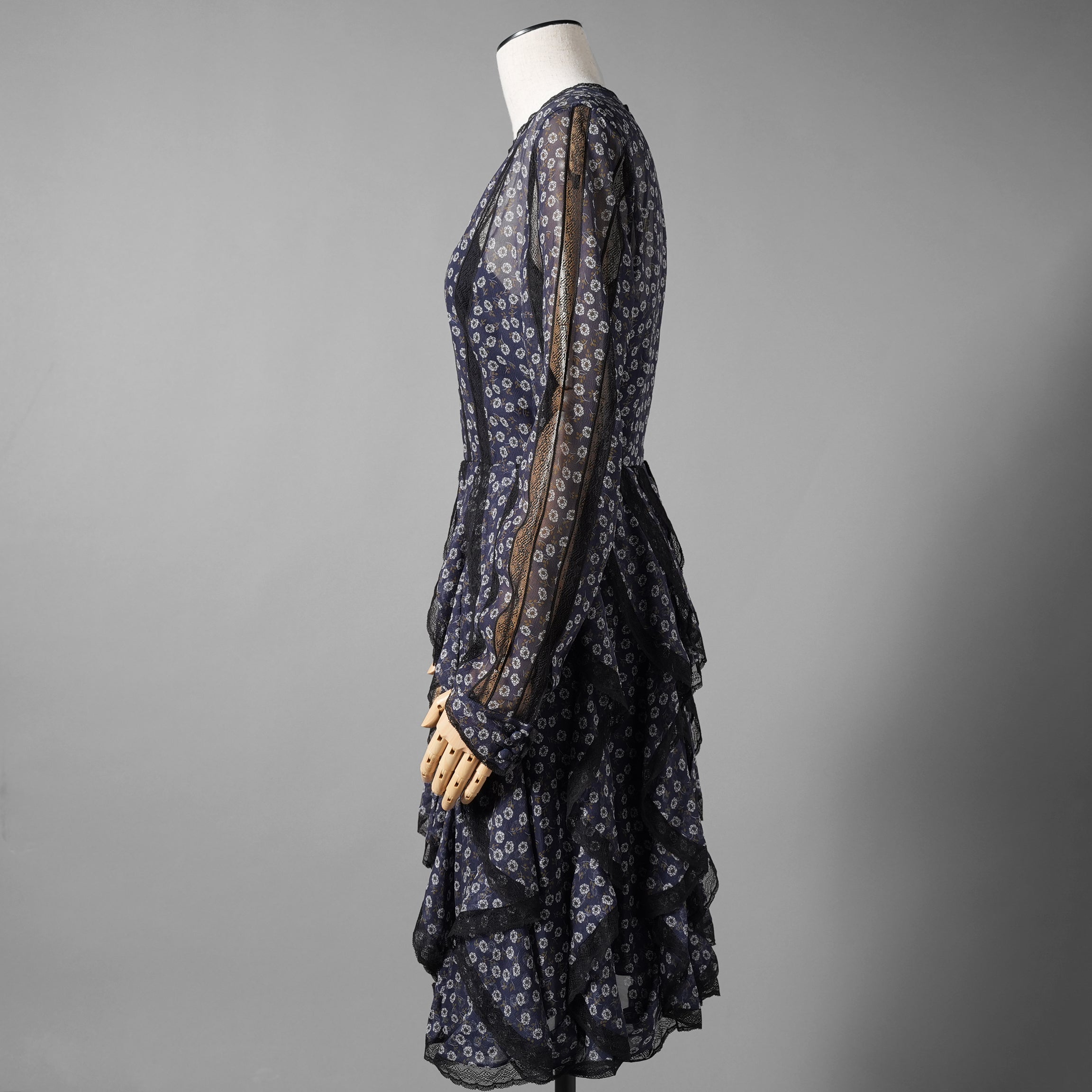 FENDI フェンディ / 19AW 美品 シルクレース インセット 花柄 ワンピース / フリル 長袖ドレス / FDA548 A8E6 / size 40 (NAVY) レディース