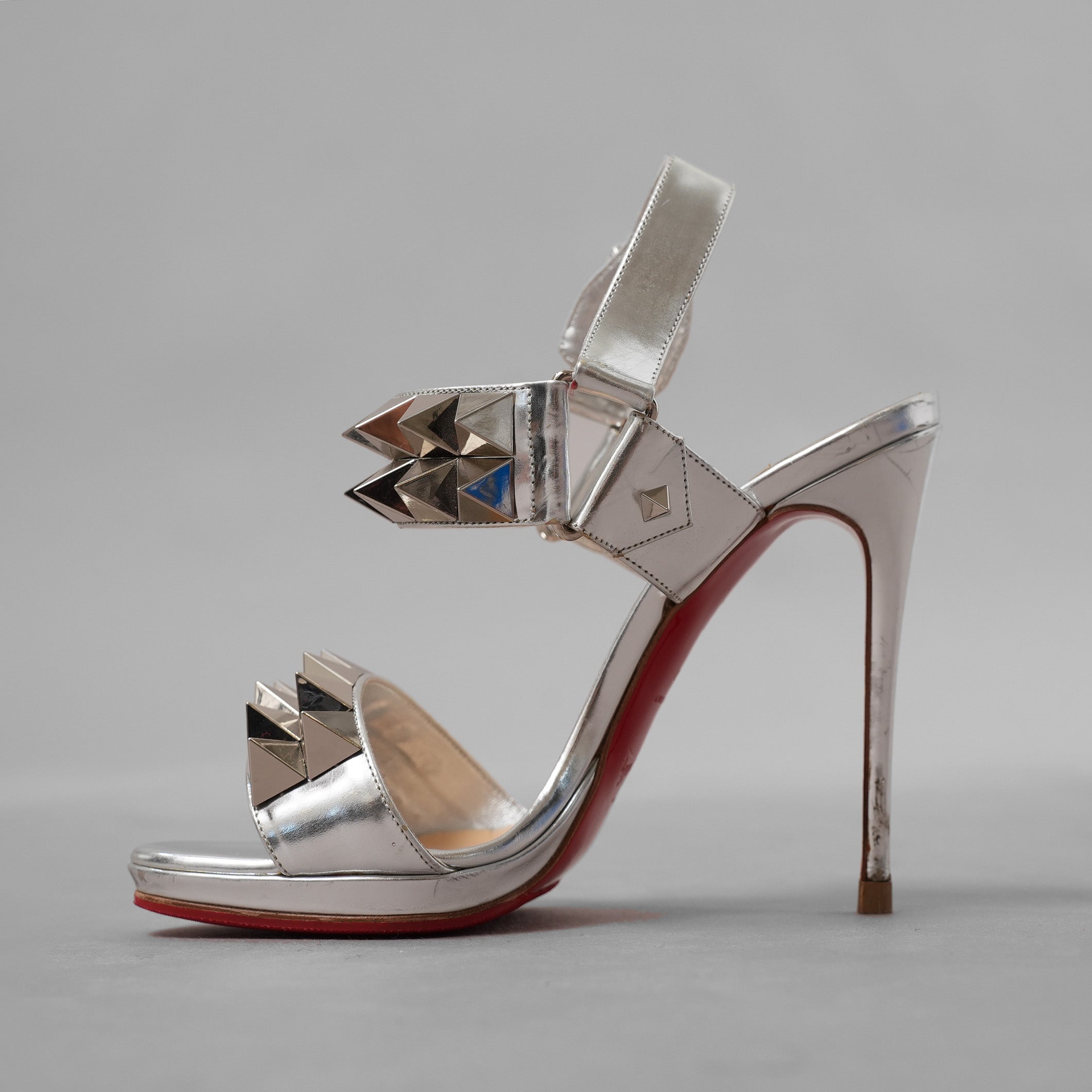 Christian Louboutin クリスチャン ルブタン / 16AW ミランダカー 着用 Miziggoo 120 Specchio Spike Sandals ミジグー 120 スペッキオ スパイク サンダル シューズ / size 35 (22cm) SILVER レディース 352014-izm