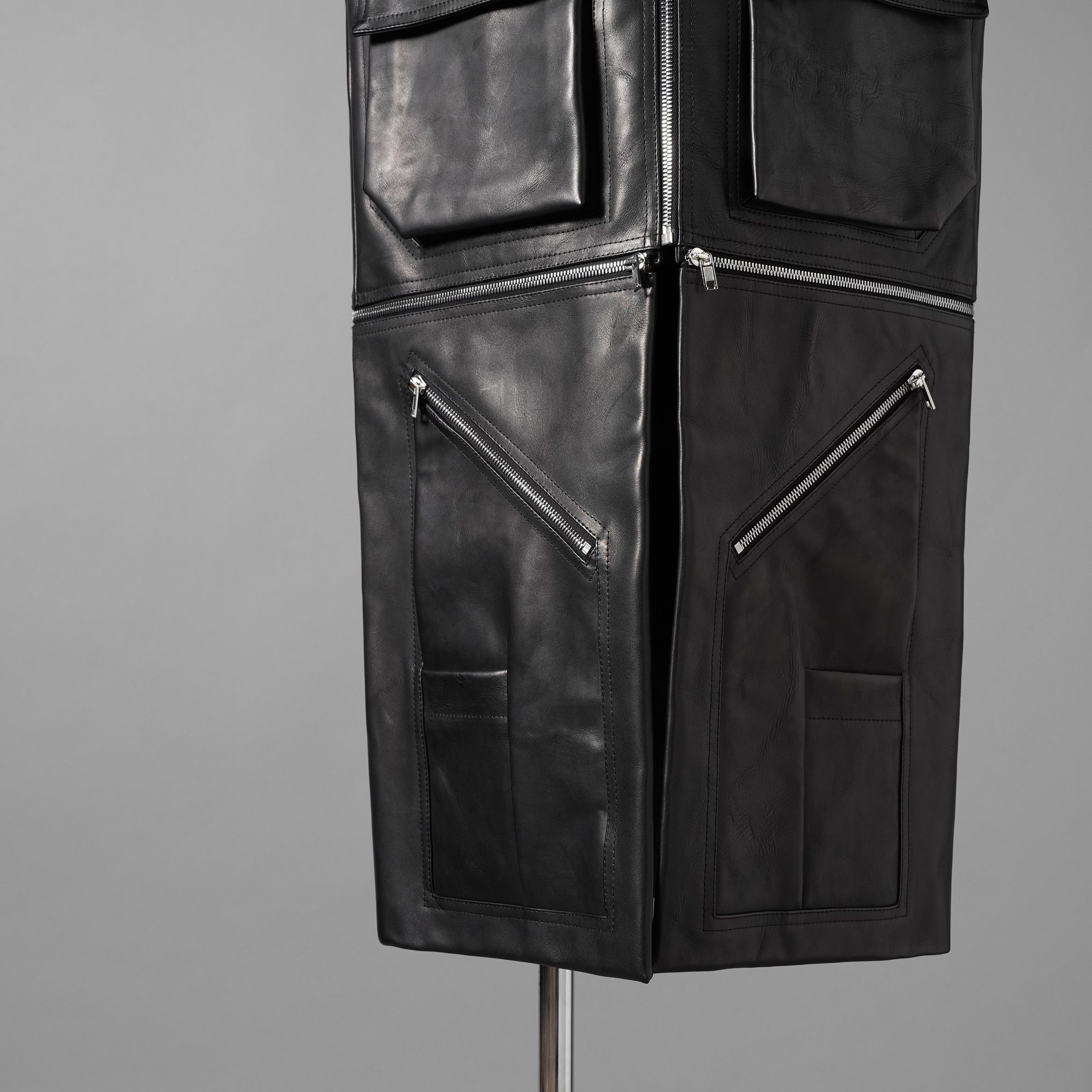 RICK OWENS リックオウエンス / 24AW 美品 Porterville Utility Leather Vest カーフレザー ベスト/ RR02D6911 LOO / size 46 (BLACK)