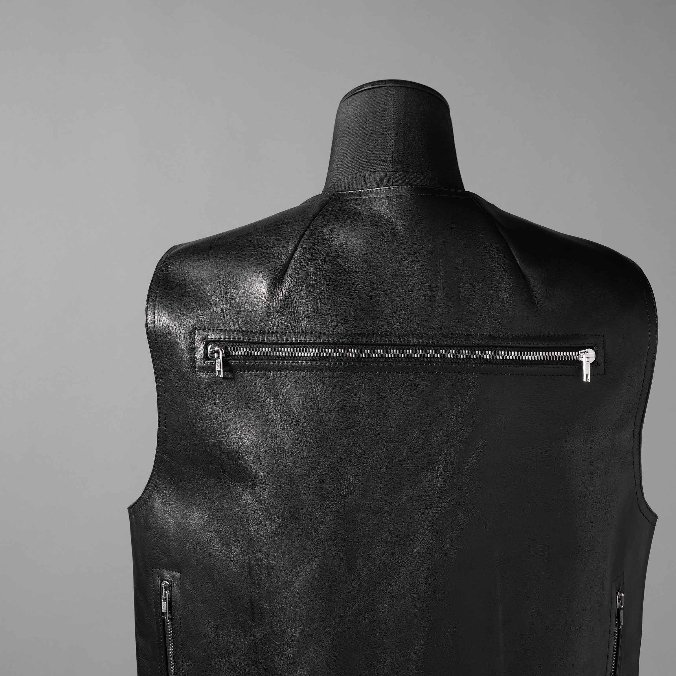 RICK OWENS リックオウエンス / 24AW 美品 Porterville Utility Leather Vest カーフレザー ベスト/ RR02D6911 LOO / size 46 (BLACK)