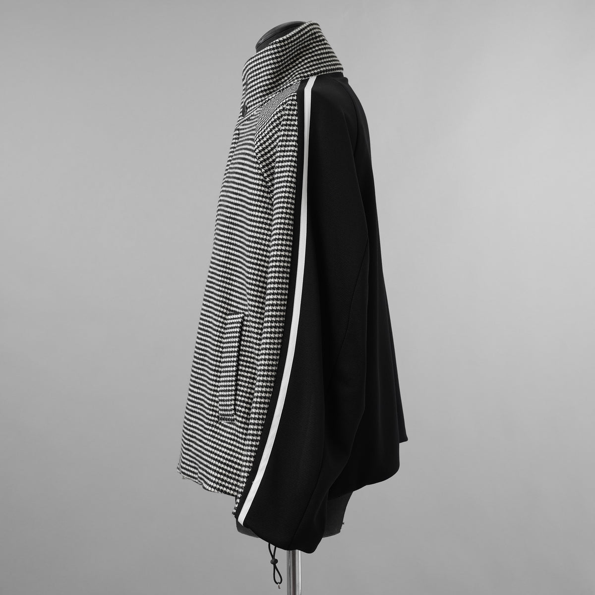 bajra バジュラ / 美品 23AW ハウンドトゥース 千鳥格子 ハイネック・ショートコート ブルゾン / 153uj02 / size 3 (BLACK) 352021-in-ue
