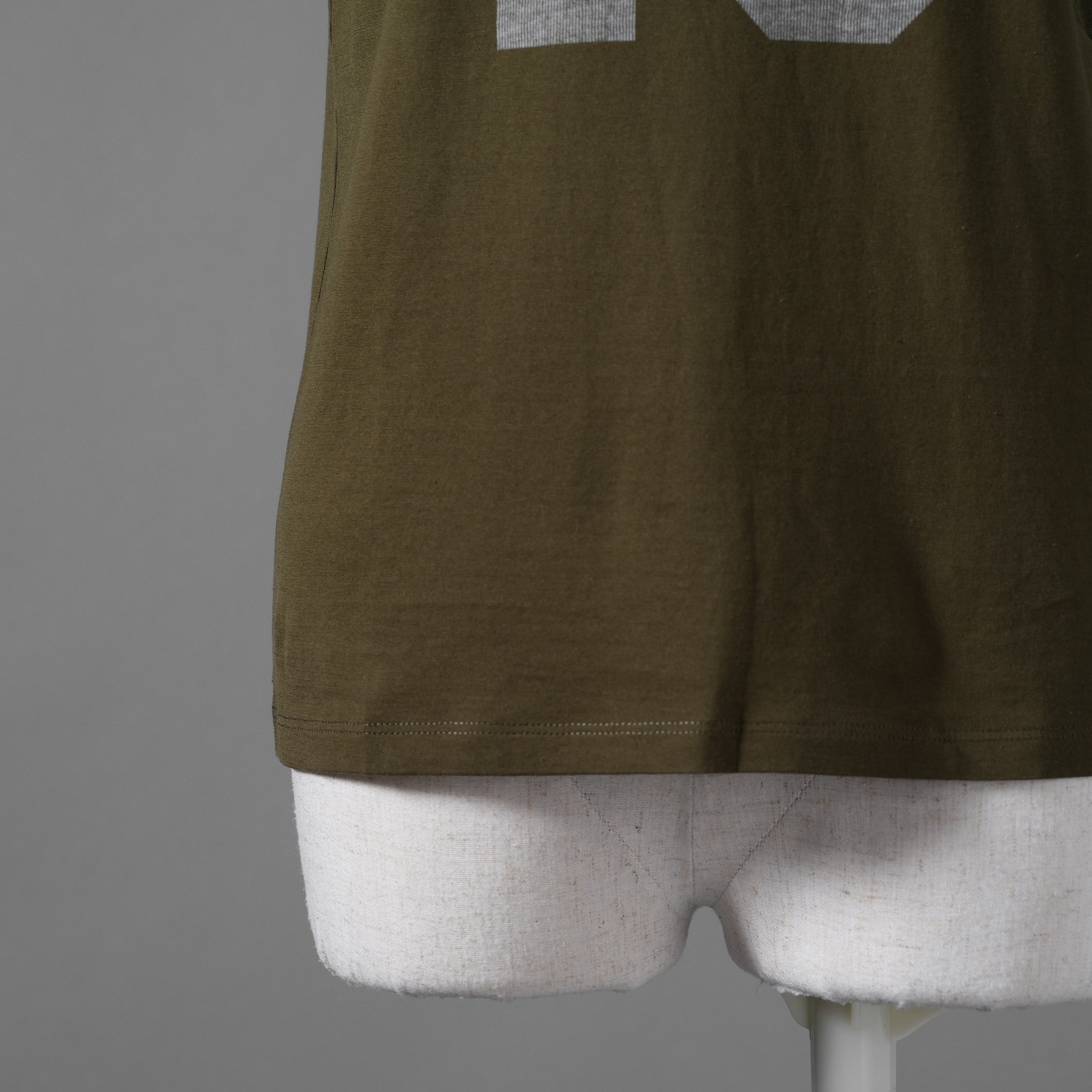 CELINE セリーヌ / 美品 21SS エディ期 16 セーズ ロゴ プリント 半袖Tシャツ / 2X813501F-02DO / size S (DARK KHAKI) レディース