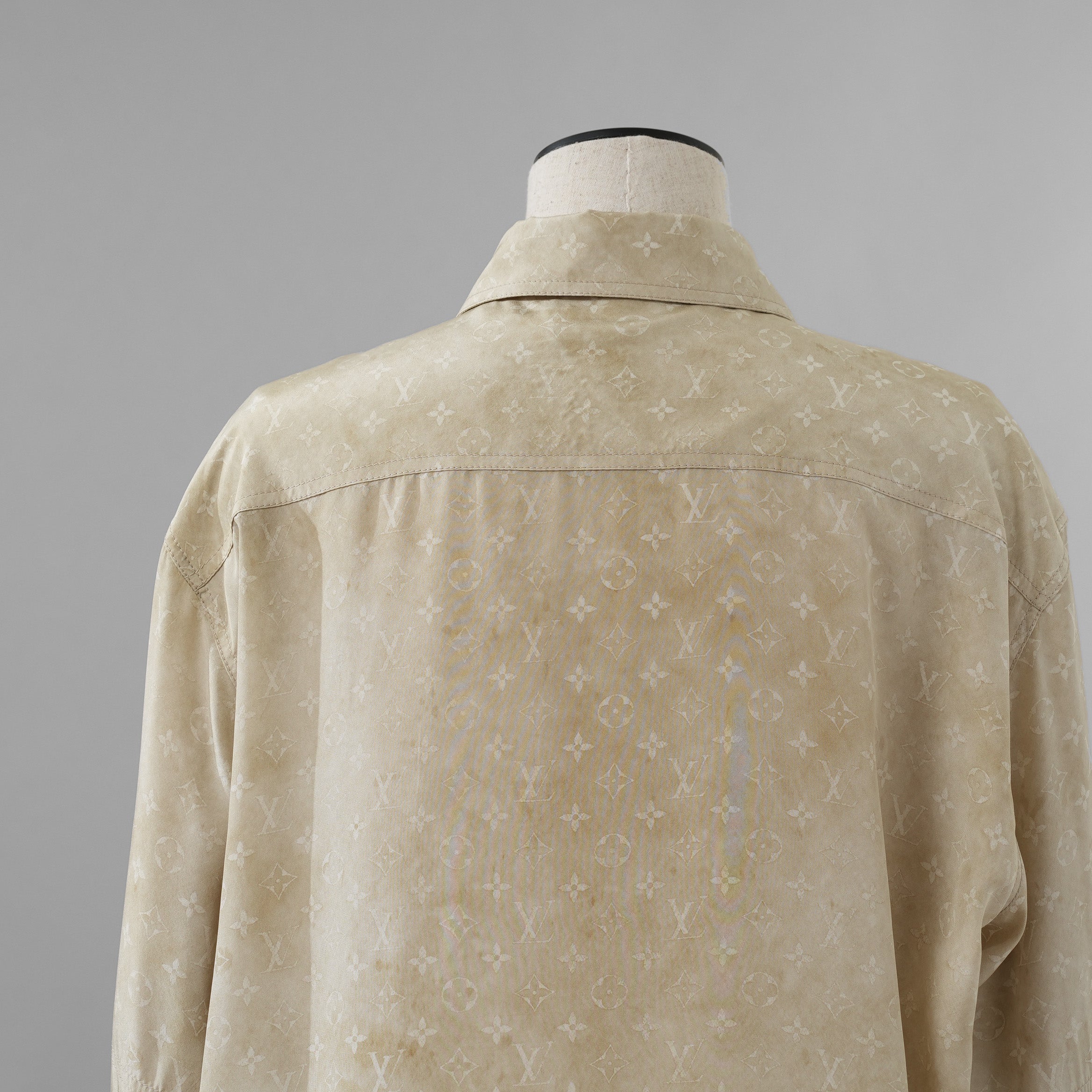 LOUIS VUITTON ルイヴィトン / 美品 22SS モノグラム シルク 長袖シャツ / RW222J D96 FNBL12 / size 38 (CHAMPAGNE BEIGE) レディース 352027-izm