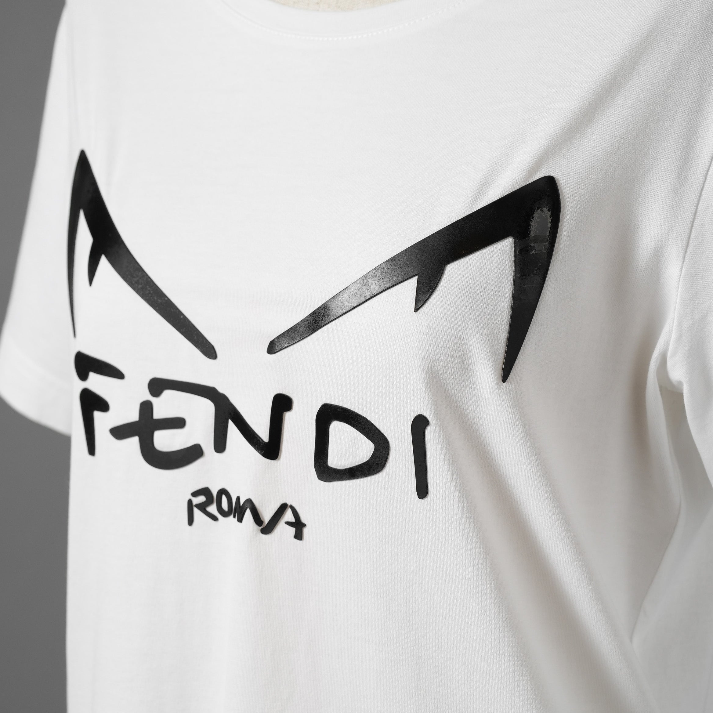 FENDIレディース　Tシャツ 楽天市場】FENDI フェンディ 半袖Tシャツ FS7254 ALCA レディース ロゴ