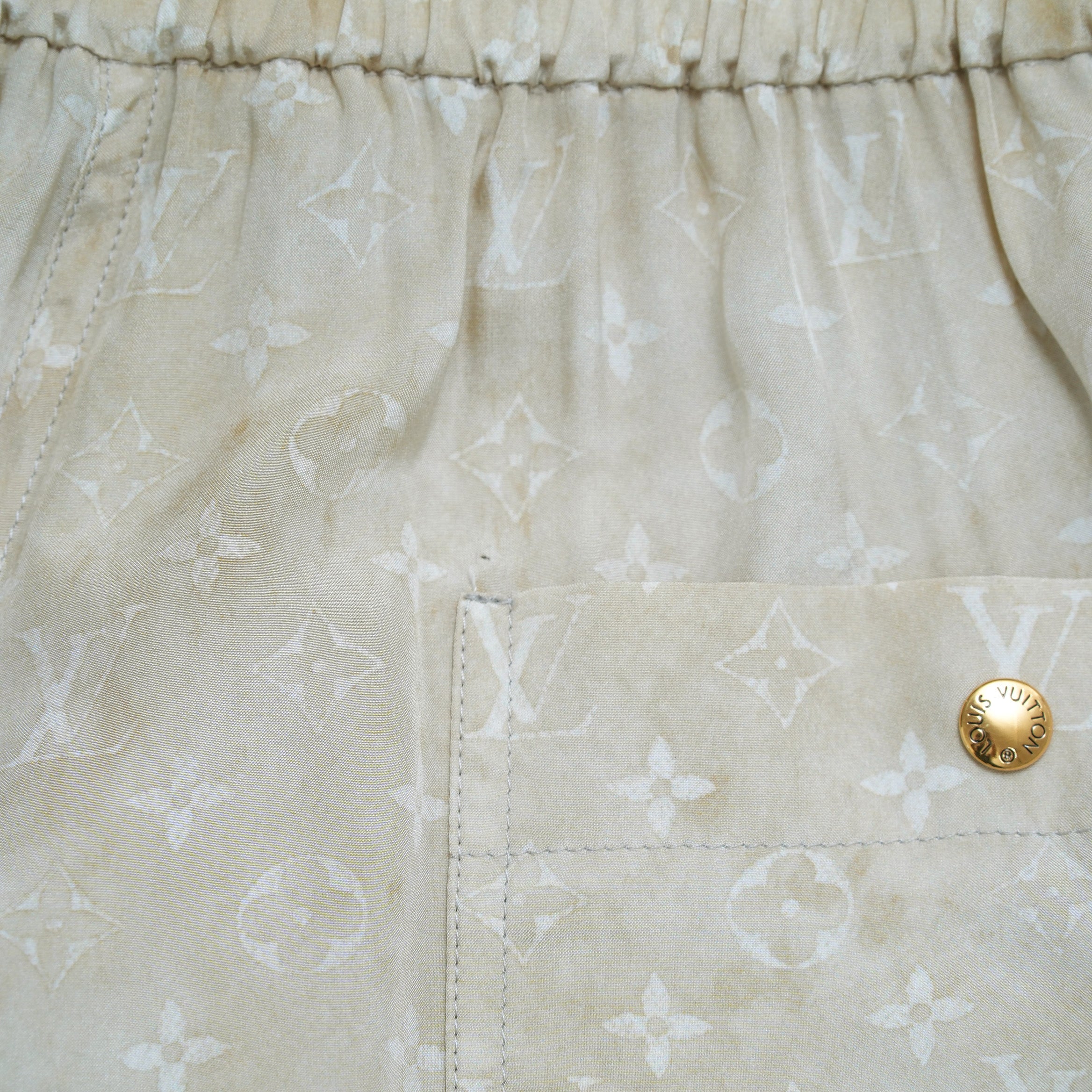 LOUIS VUITTON ルイヴィトン / 美品 22SS モノグラム シルク ジョガーパンツ / RW222J D96 FNPA20 / size 38 (CHAMPAGNE BEIGE) レディース 352026-izm