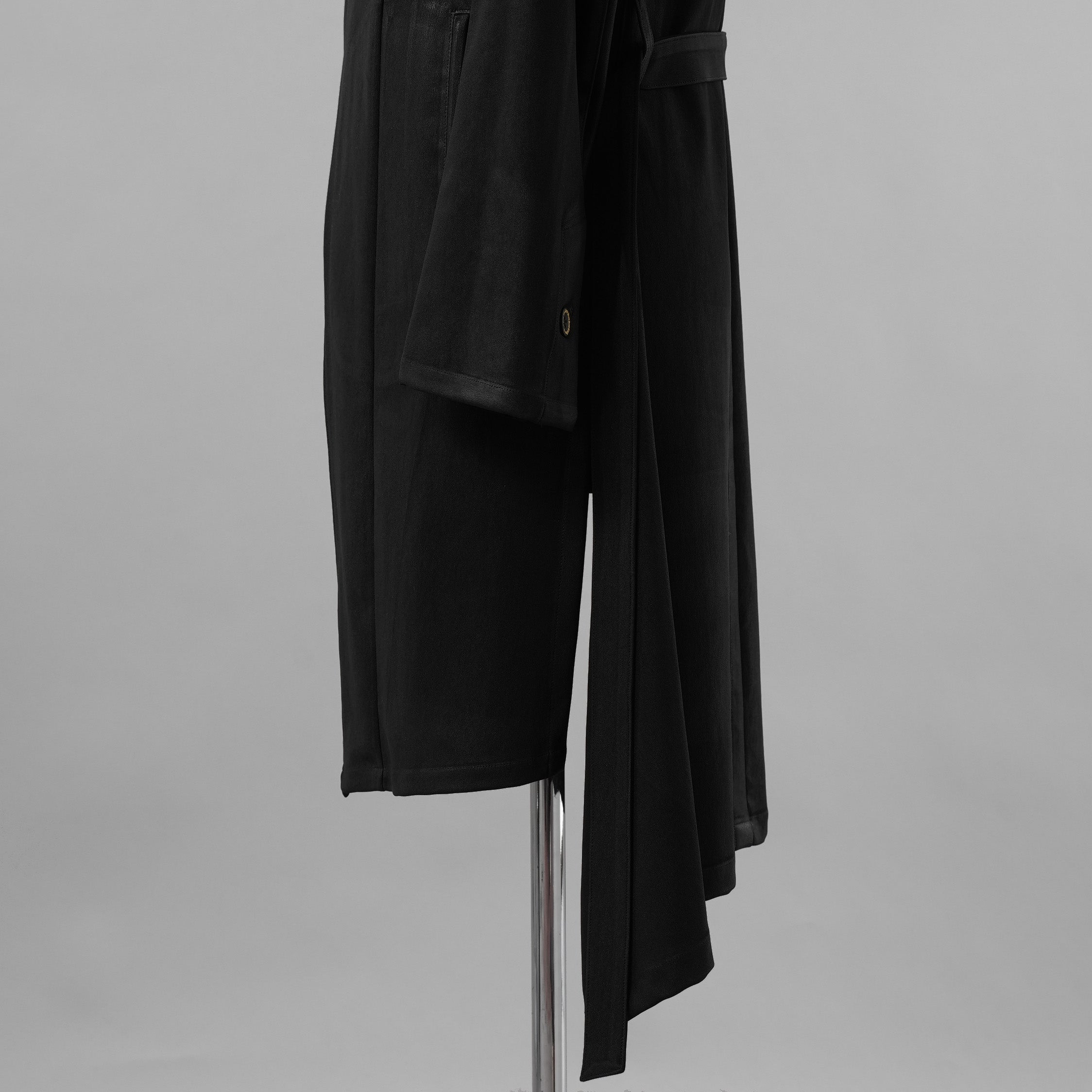 新品 kiryuyrik キリュウキリュウ / 23AW BLACK HONEY CHILI COOKIE コラボ Collarless Flare Jacket ノーカラーフレア ジャケット コート / BHCC-HJ15-007 / size M (BLACK)  123006-alm