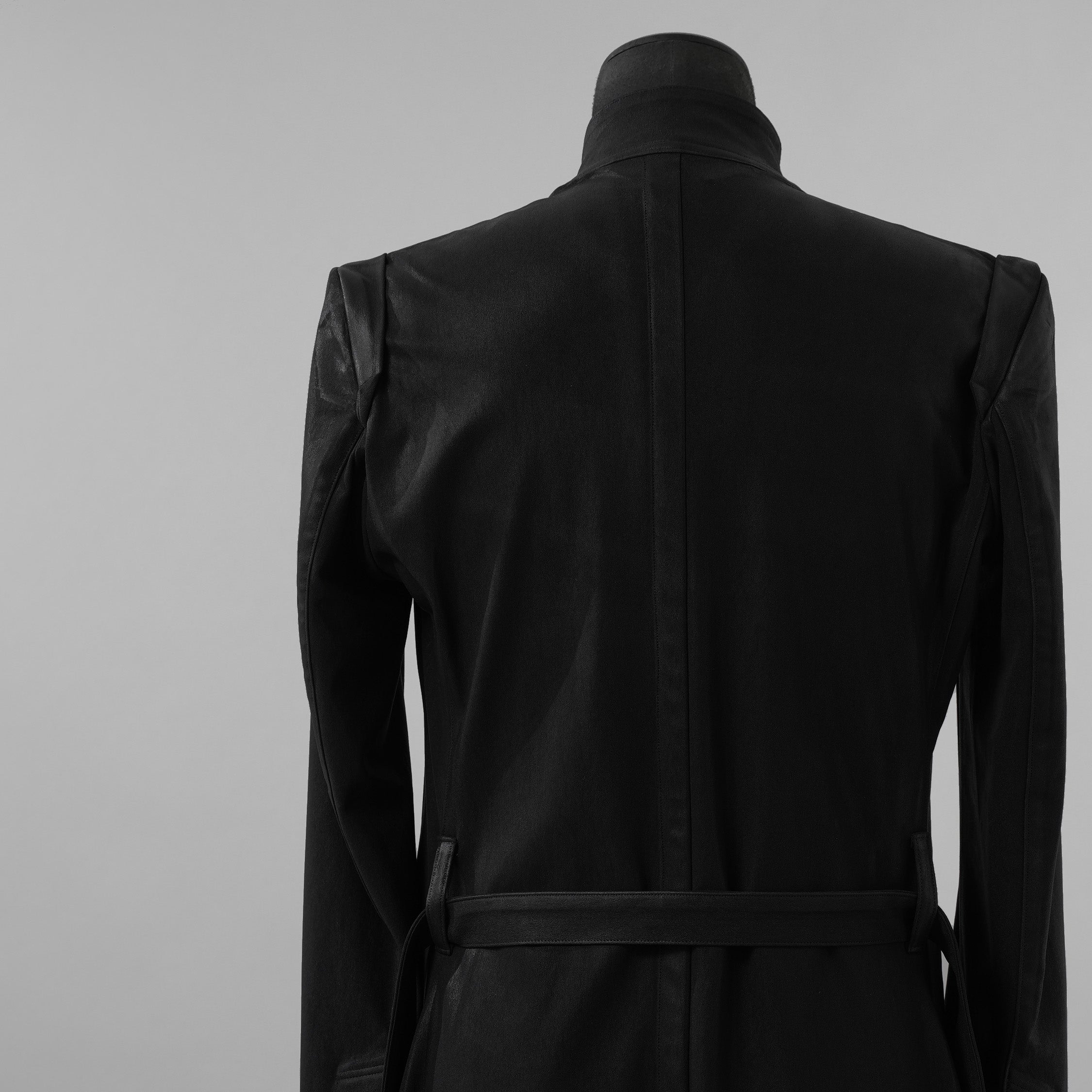 新品 kiryuyrik キリュウキリュウ / 23AW BLACK HONEY CHILI COOKIE コラボ Collarless Flare Jacket ノーカラーフレア ジャケット コート / BHCC-HJ15-007 / size M (BLACK)  123006-alm