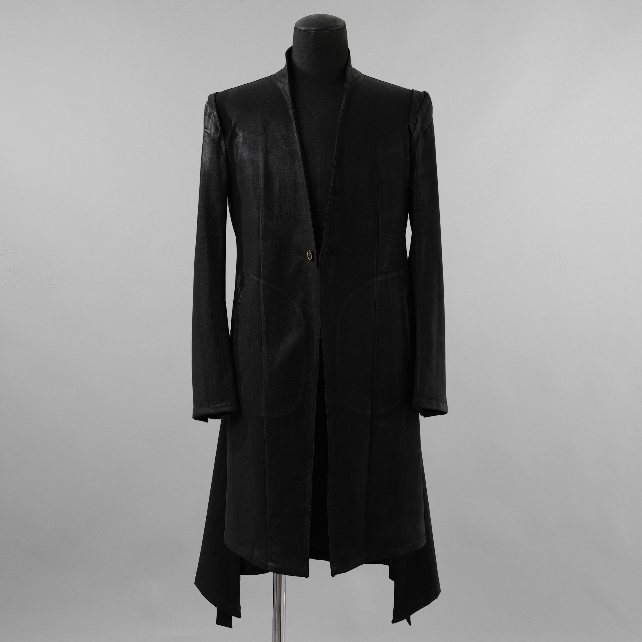 新品 kiryuyrik キリュウキリュウ / 23AW BLACK HONEY CHILI COOKIE コラボ Collarless Flare Jacket ノーカラーフレア ジャケット コート / BHCC-HJ15-007 / size M (BLACK)  123006-alm