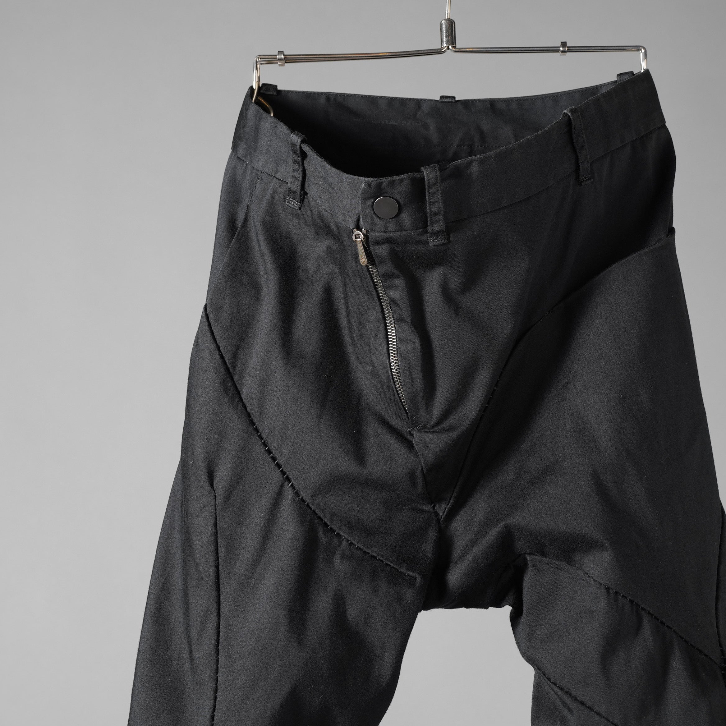 LEON EMANUEL BLANCK レオン エマニュエル ブランク / Distortion Fitted Long Pants. パンツ / DIS-M-FLP-01. / size 46 (BLACK)