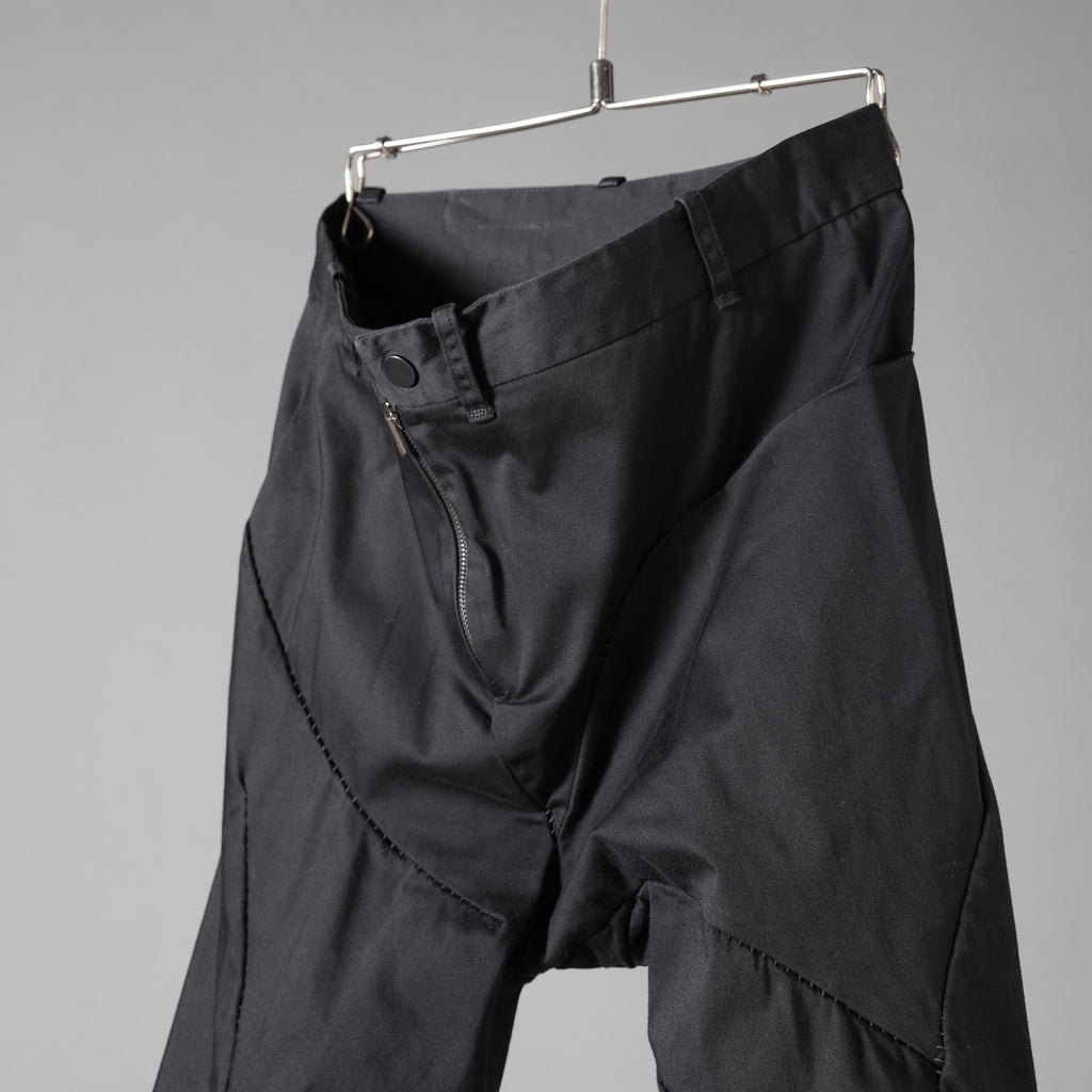 LEON EMANUEL BLANCK レオン エマニュエル ブランク / Distortion Fitted Long Pants. パンツ / DIS-M-FLP-01. / size 46 (BLACK)