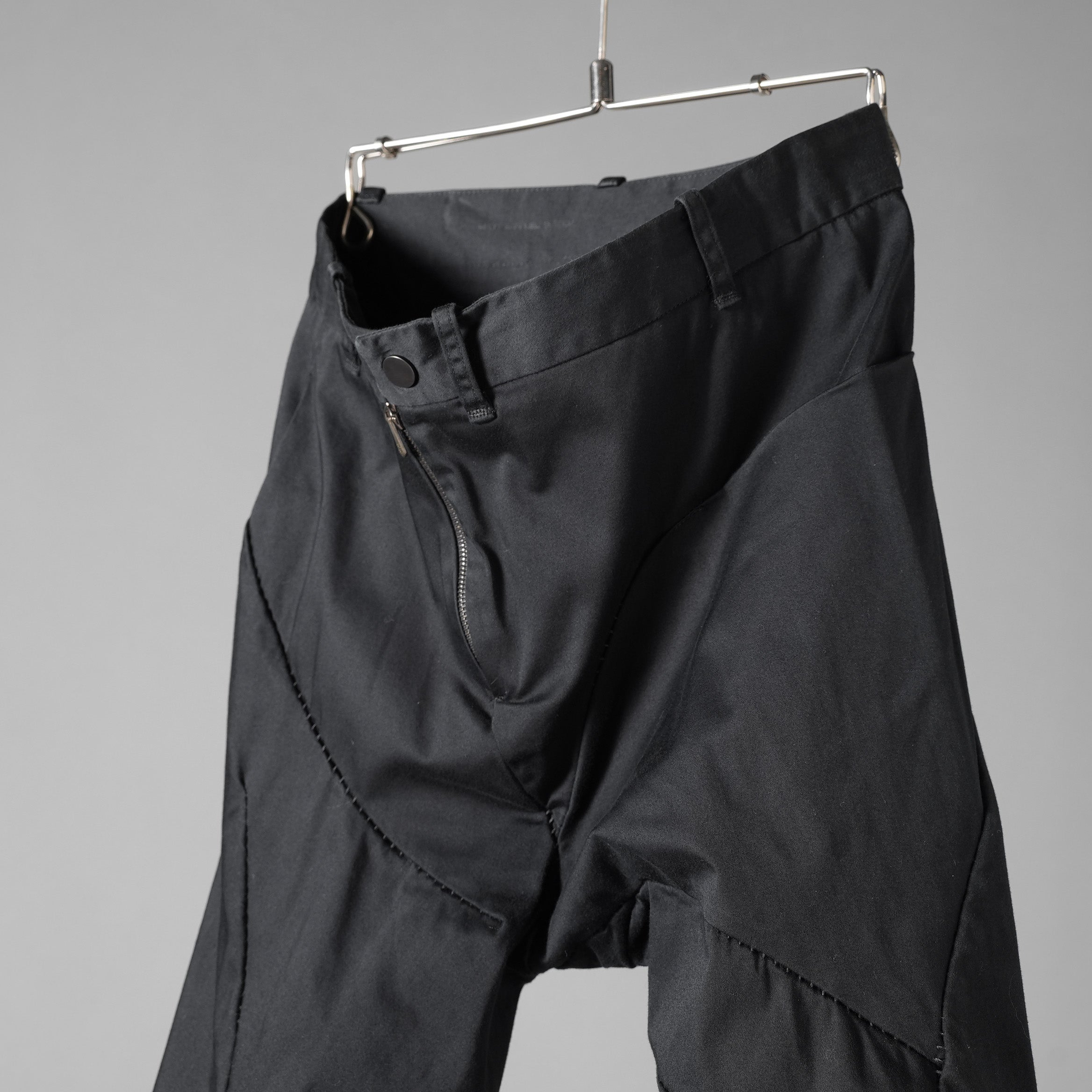 LEON EMANUEL BLANCK レオン エマニュエル ブランク / Distortion Fitted Long Pants. パンツ / DIS-M-FLP-01. / size 46 (BLACK)