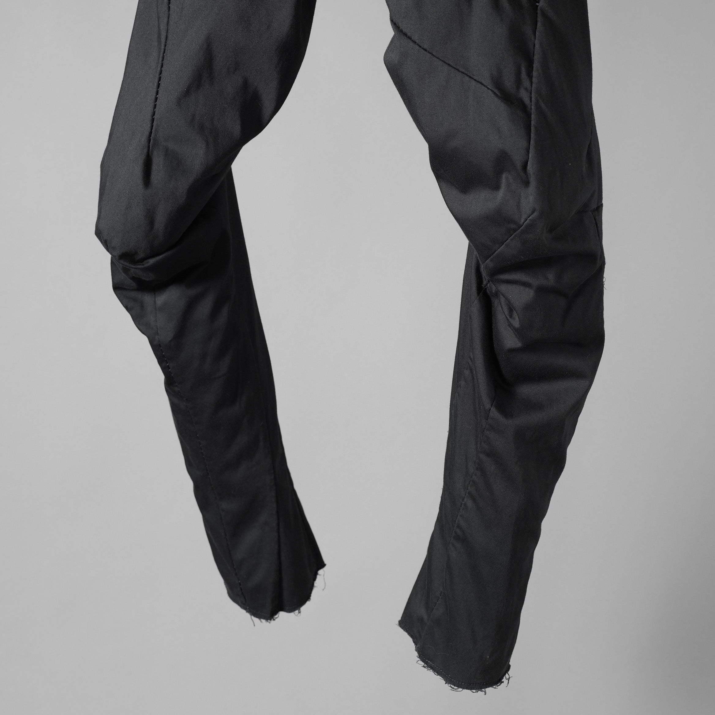LEON EMANUEL BLANCK レオン エマニュエル ブランク / Distortion Fitted Long Pants. パンツ / DIS-M-FLP-01. / size 46 (BLACK)