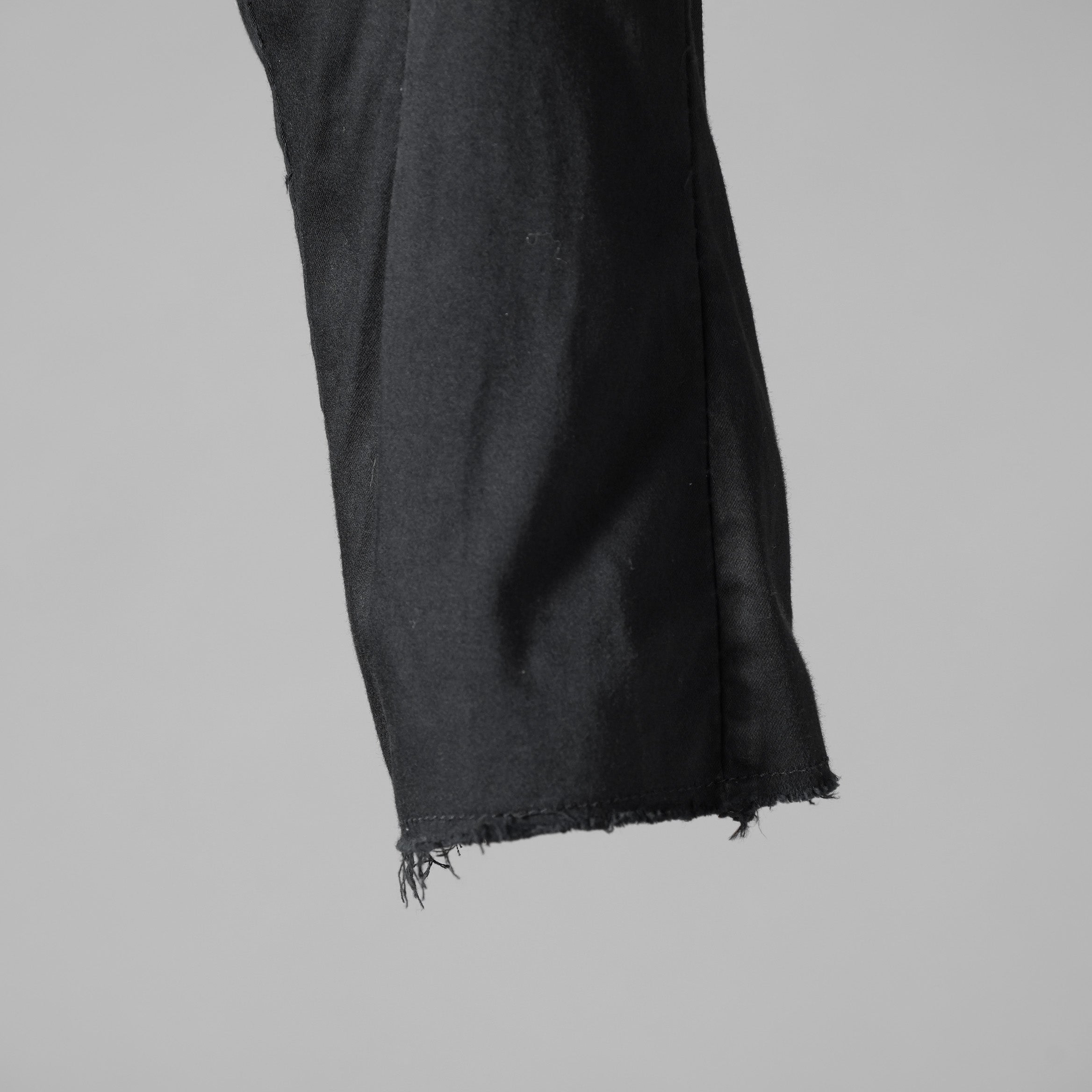 LEON EMANUEL BLANCK レオン エマニュエル ブランク / Distortion Fitted Long Pants. パンツ / DIS-M-FLP-01. / size 46 (BLACK)