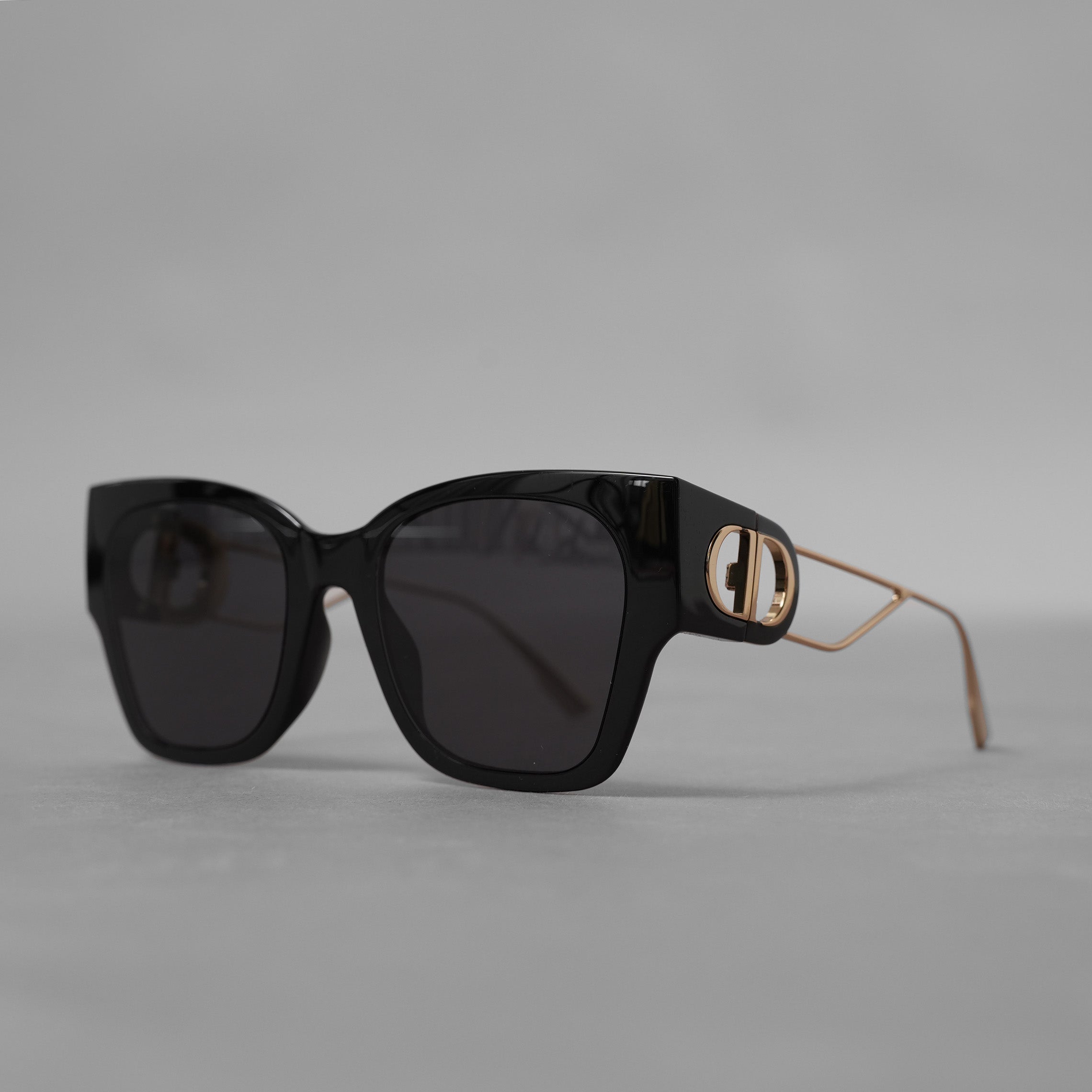 Christian Dior クリスチャンディオール / 美品 30Montaigne 30 モンテーニュ 8072K サングラス アクセサリー /  BLACK 352022-izm