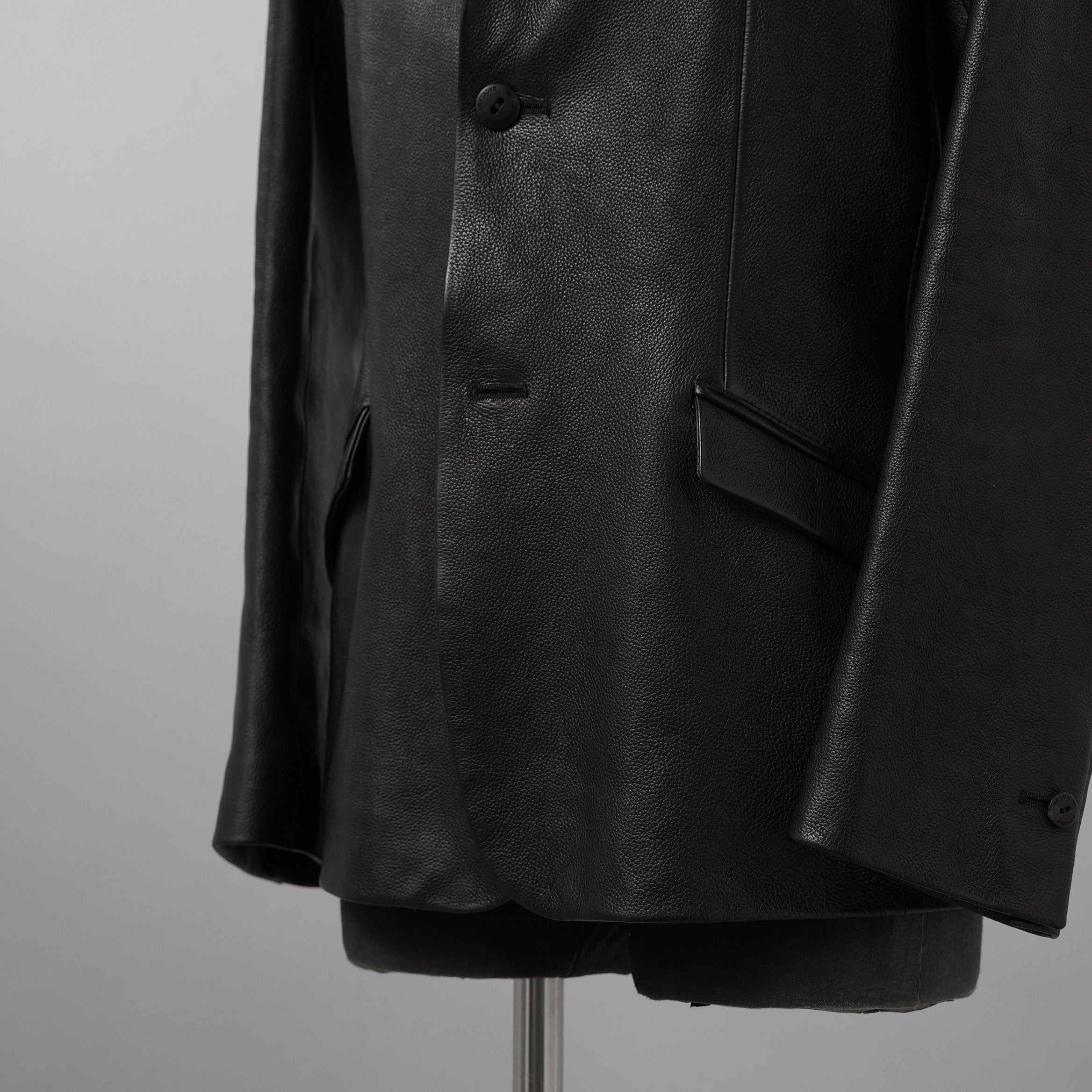 新品 ISAMU KATAYAMA BACKLASH イサムカタヤマ バックラッシュ / 23AW MARYAMイタリーキップ シュリンク / レザー テーラード ジャケット / 2010-03 / size M 123009-alm