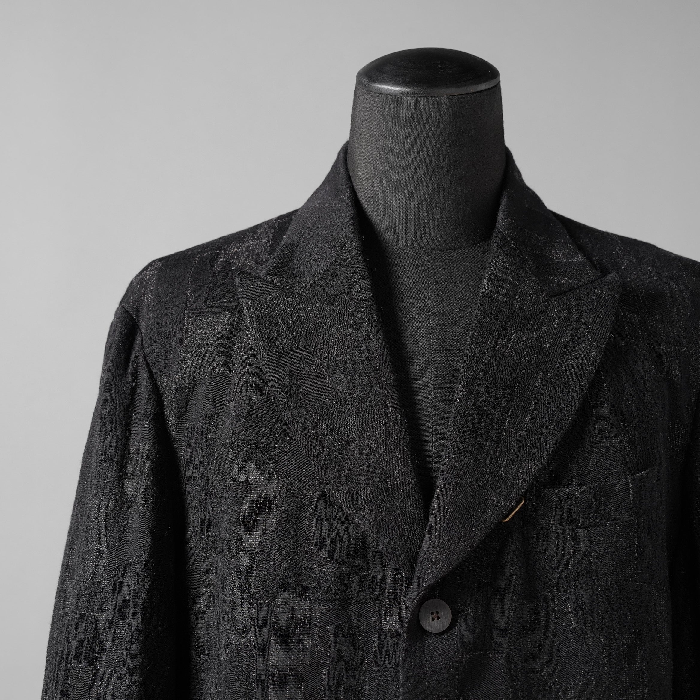 Calmlence カームレンス / 24AW JACKET010 Peaked Lapel Sack Coat Patchwork Jacquard Cloth. Black. Collection 003. サックコート  / JACKET010 / size 3 (BLACK) ジャケット ブレザー
