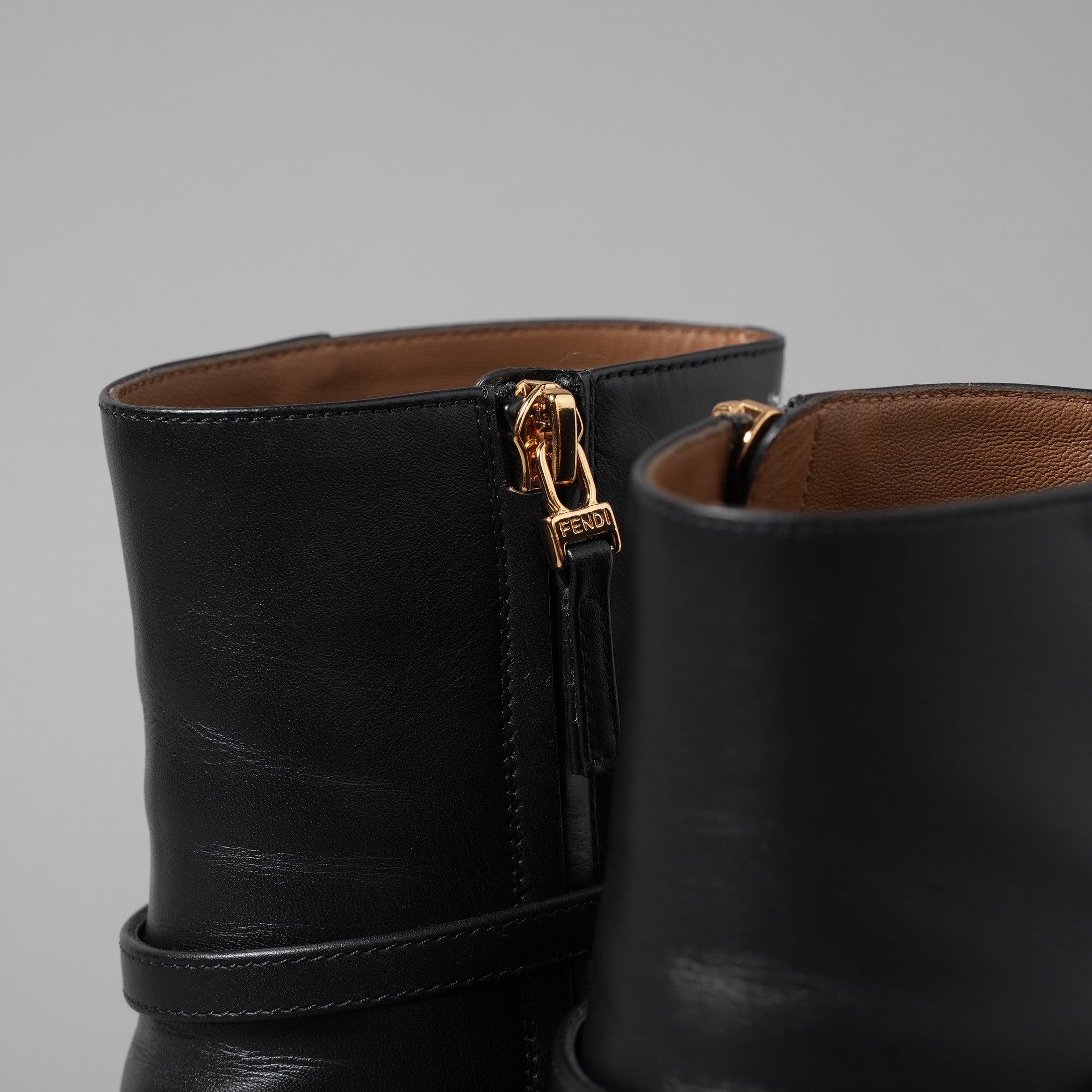 FENDI フェンディ / 23AW Delfina Ankle Boots デルフィナ アンクル ブーツ / size 36 (BLACK×GOLD) レディース シューズ