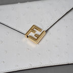 超希少 FENDI フェンディ / 美品 F Is Fendi オーストリッチ レザー / FF ダイヤモンド エンベロープ フラットポーチ クラッチ バッグ アクセサリー / 8N0151 ANLO F11CB / IVORY WHITE 352030-izm