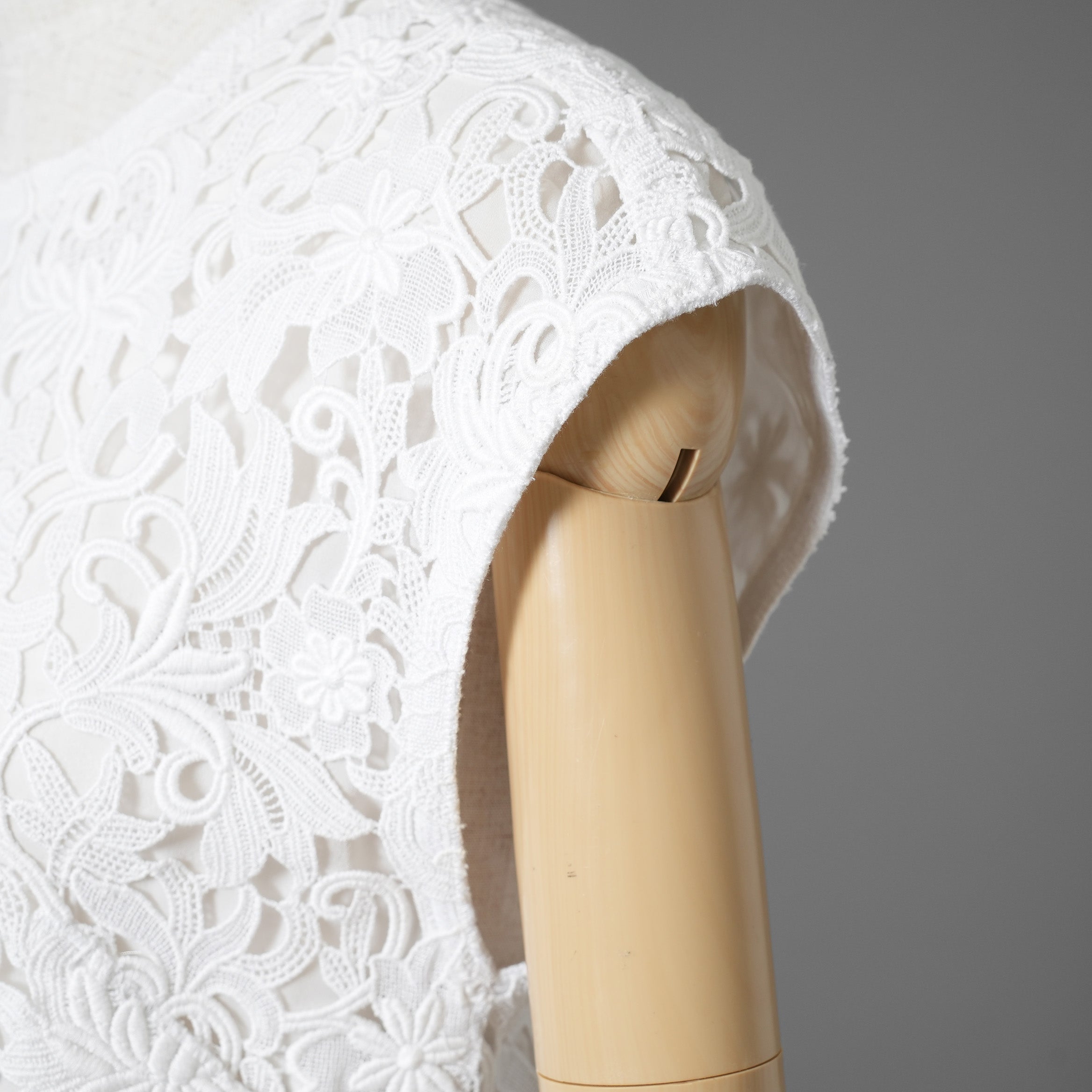 VALENTINO ヴァレンティノ/ 21SS 美品 総刺繍レース ワンピース ドレス / VB0VAVU33QG / size 38 (WHITE) レディース