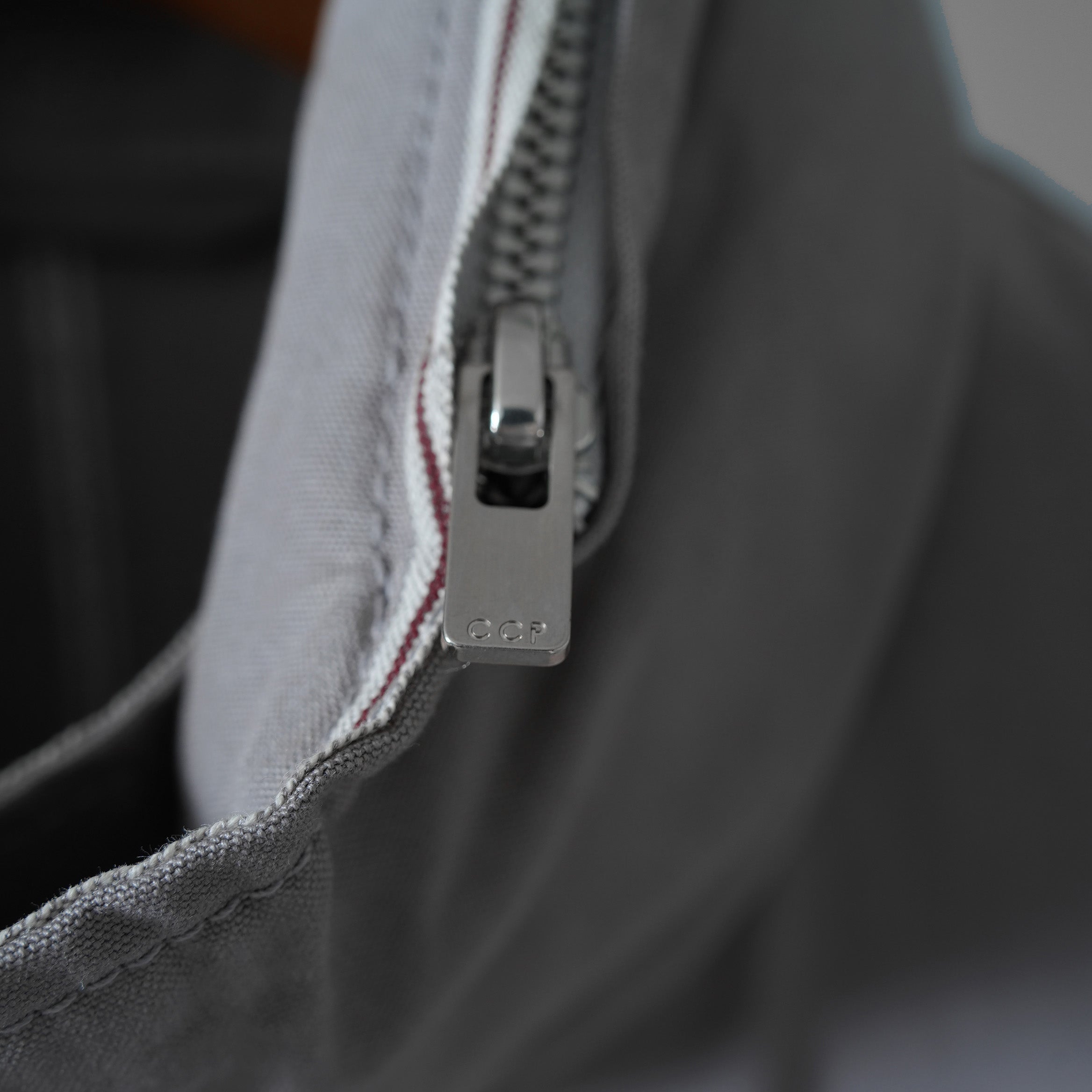 Carol Christian Poell キャロルクリスチャンポエル / 2019 OM/2564SE CON-EDGE/6 - SELF-EDGE TAILORED CROSSFRONT -CROTCHED FISHTAIL PARKA ロングコート / size 48 (GRAY)