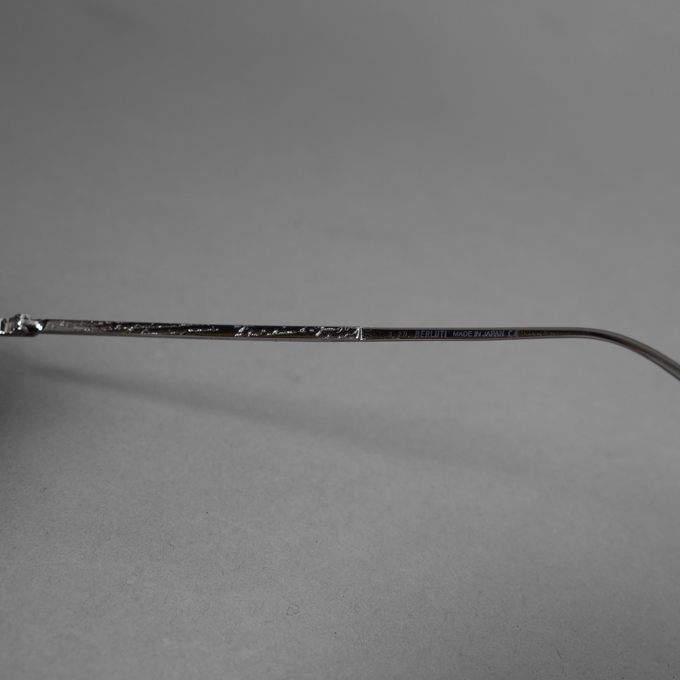 BERLUTI ベルルッティ / 美品 20SS TITANIUM オプティカル フレーム ウェリントン コンビネーションメガネ アクセサリー / BL50008U / BLACK 352036-izm