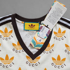 未使用 GUCCI x adidas / 22SS トレフォイルプリント 半袖Tシャツ/ 693539 / size XS (IVORY)