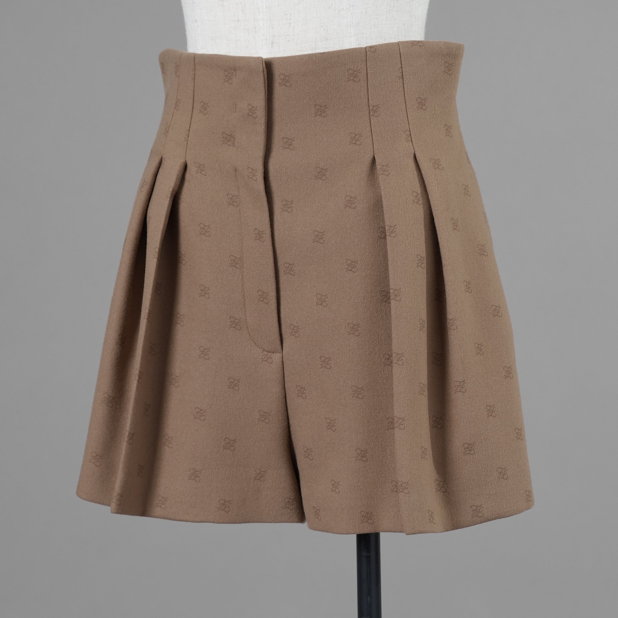 FENDI フェンディ / 21AW カリグラフィ ウール＆カシミヤ混 ショート パンツ / FR6336 AHL4 / size 42 (BEIGE) 352040-izm