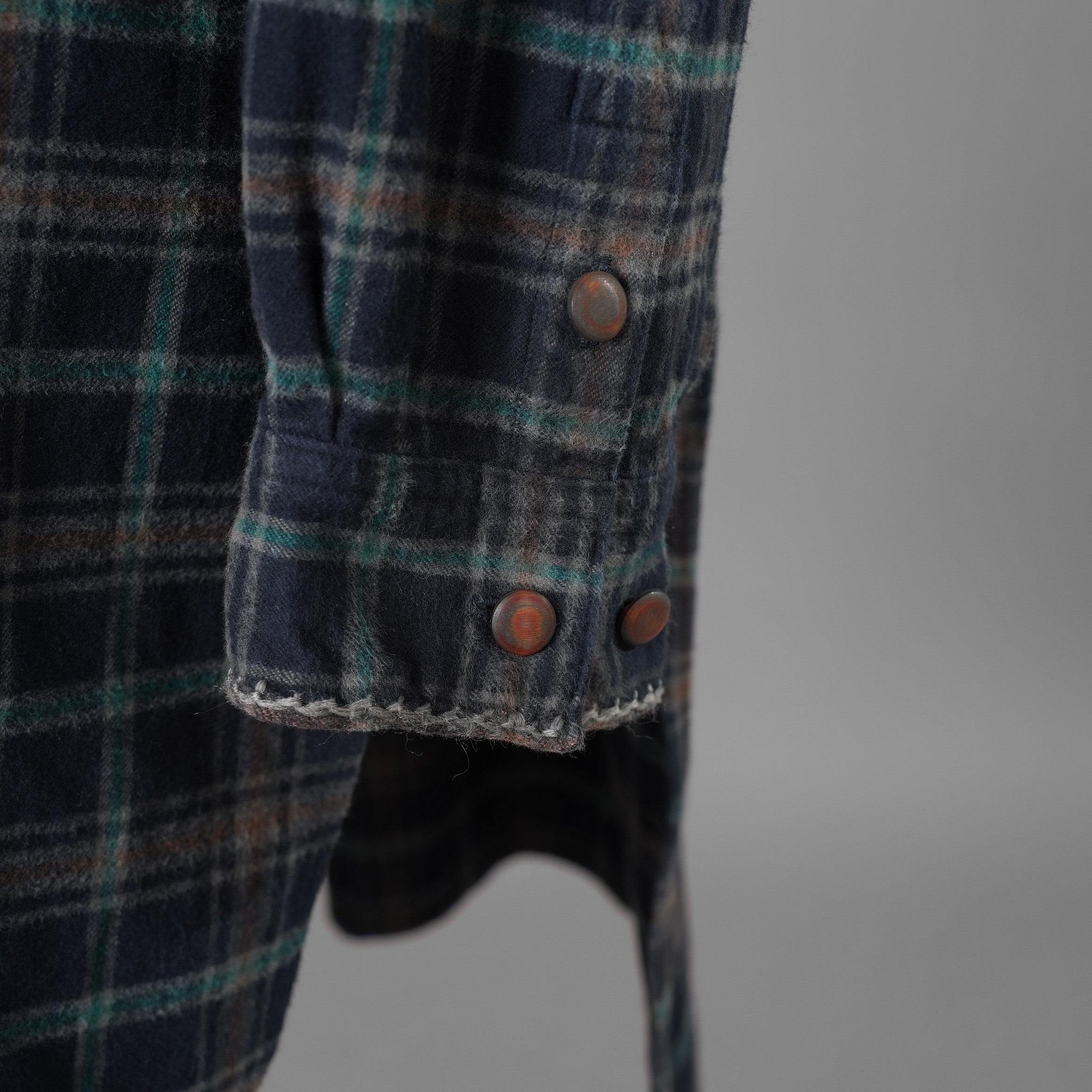 daska ダスカ / 美品 19AW  "JOHAN" plaid shirt sumi dyed flannel ロングシャツ アトリエシャツ 長袖シャツ / size 2 NAVY 352042-ymu