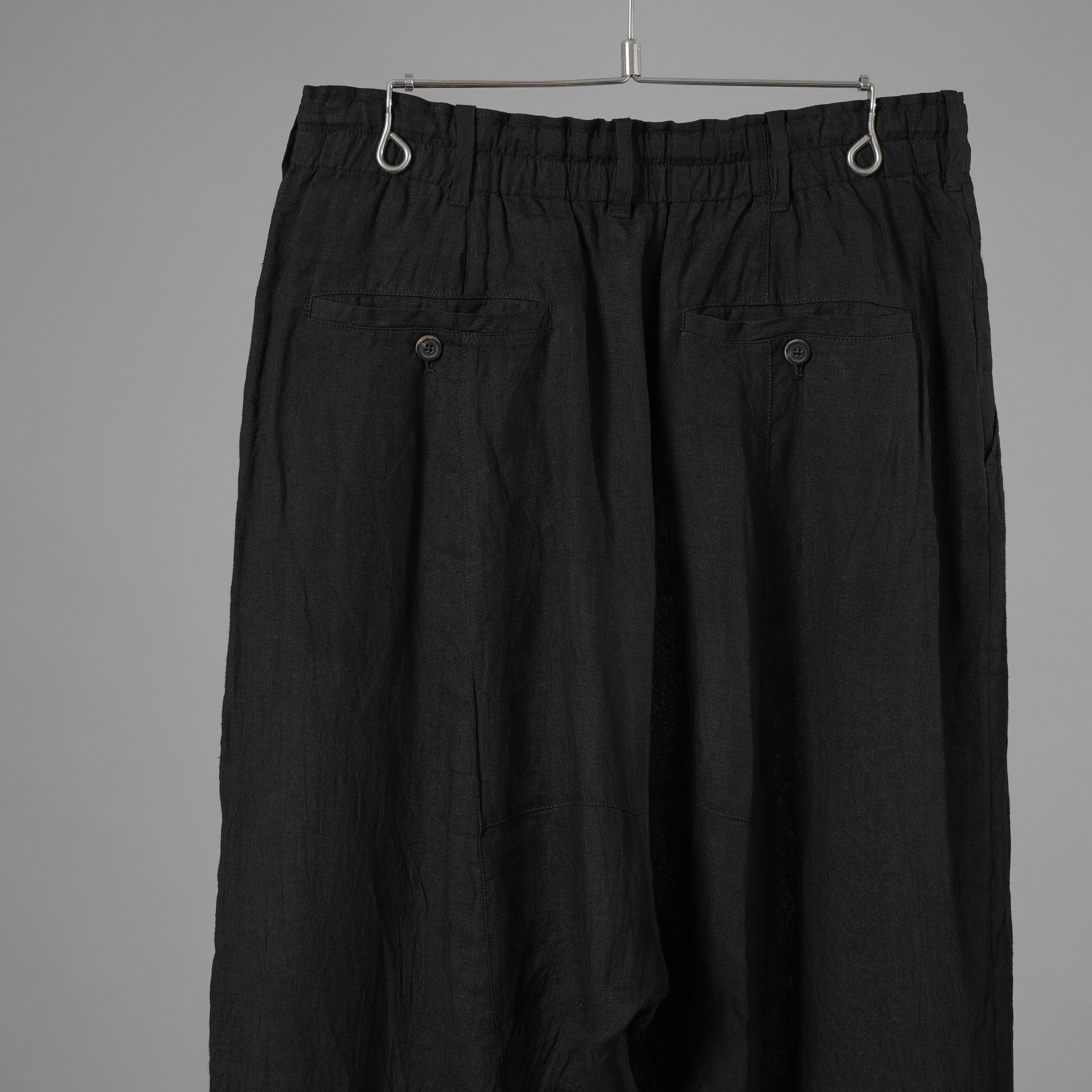 Forme D'expression フォルメ デ クスプレション / 美品 26SS 2Tucked Sarouel Pants サルエル パンツ / HP033 GBMB / size M (BLACK) 352044-uen